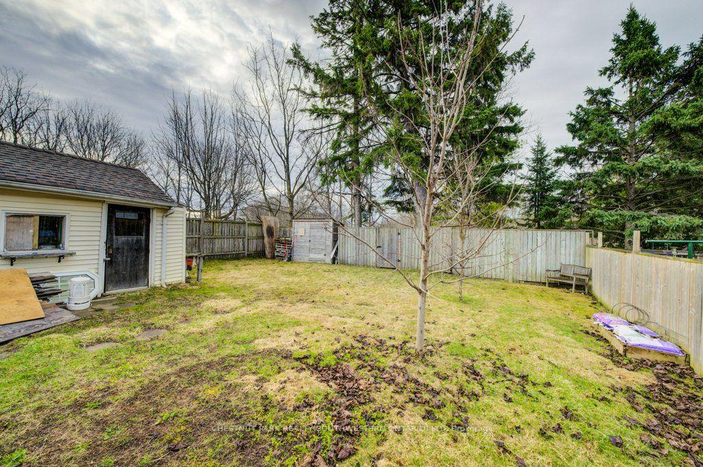 Photo 4 of 135 Stirling Avenue, Kitchener, Cedar Hill — HOMEH