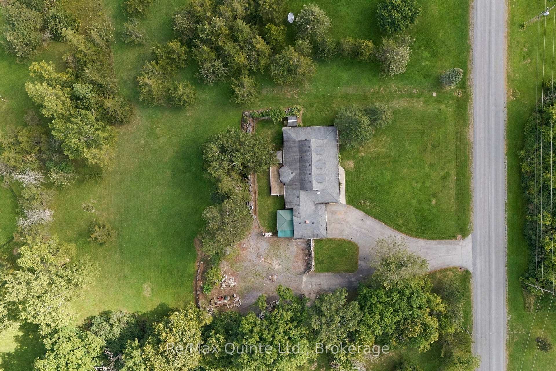 Photo 3 of 45 Sills Road, Belleville, Thurlow Ward — HOMEH