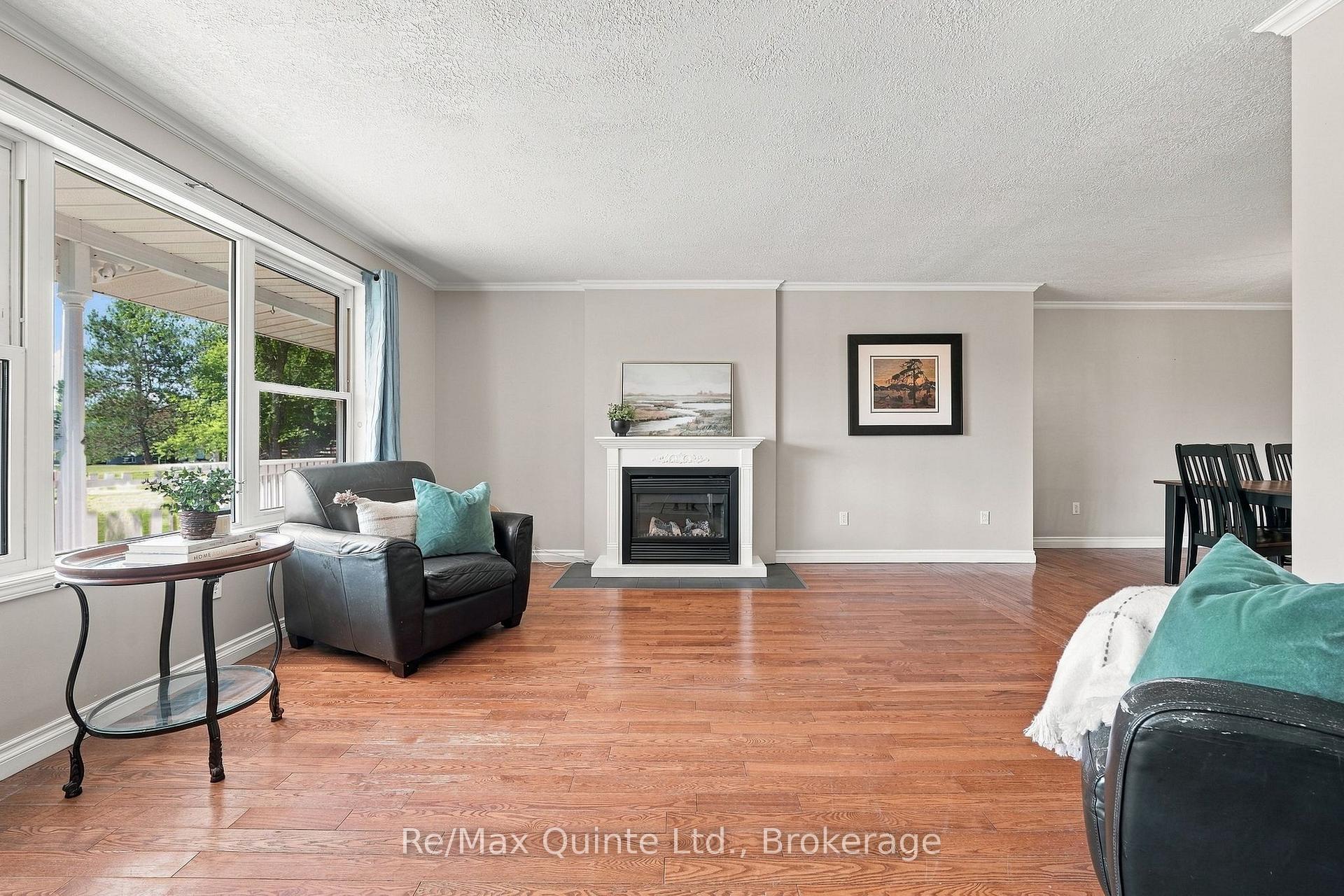 Photo 10 of 45 Sills Road, Belleville, Thurlow Ward — HOMEH