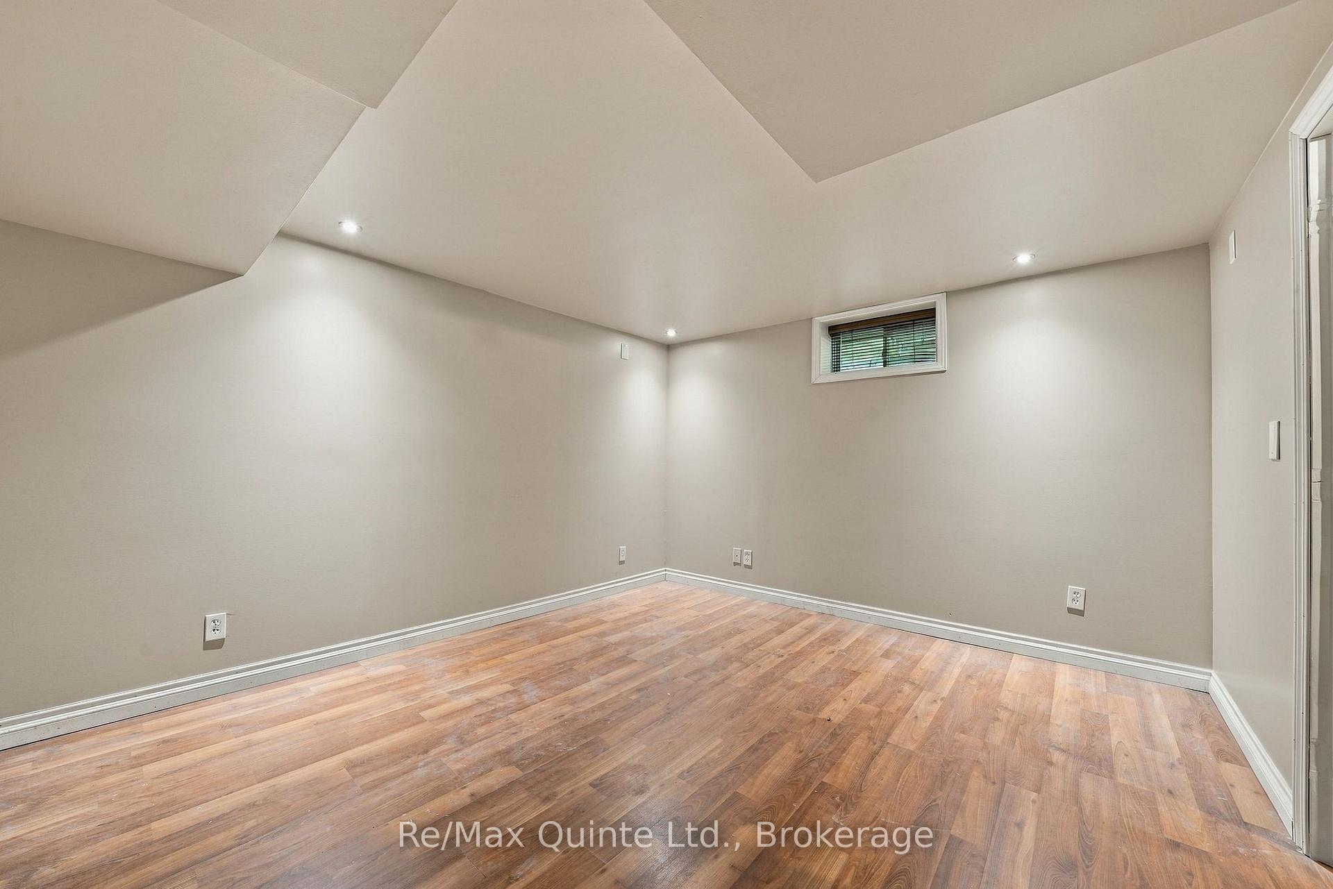 Photo 33 of 45 Sills Road, Belleville, Thurlow Ward — HOMEH