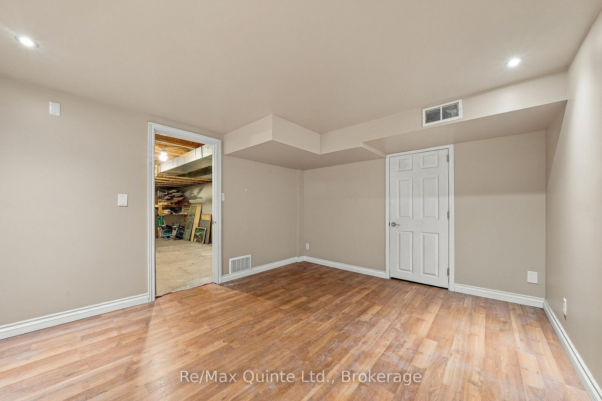 Photo 34 of 45 Sills Road, Belleville, Thurlow Ward — HOMEH