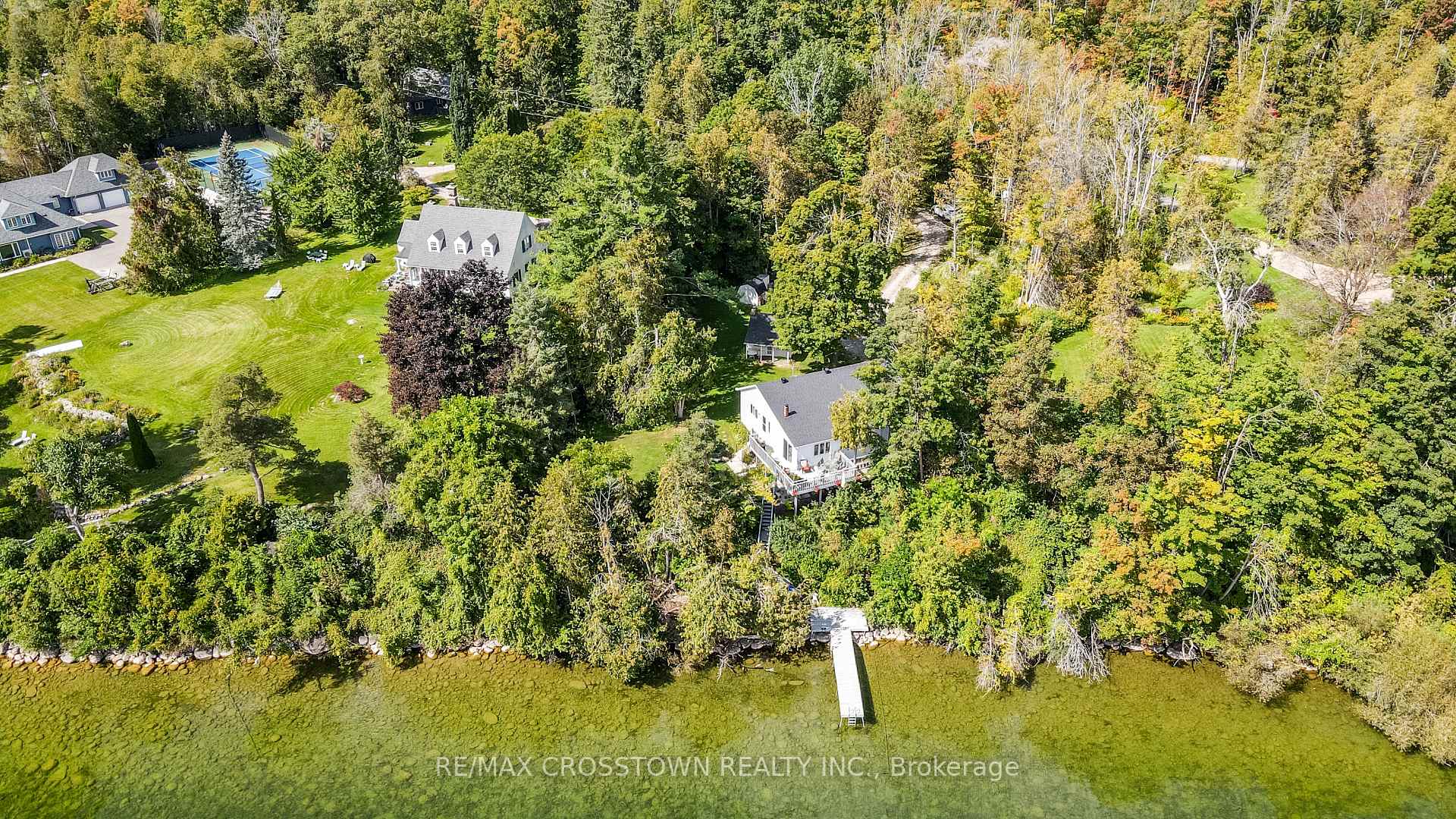Photo 4 of 2 Pemberton Lane, Oro-Medonte, Rural Oro-Medonte — HOMEH