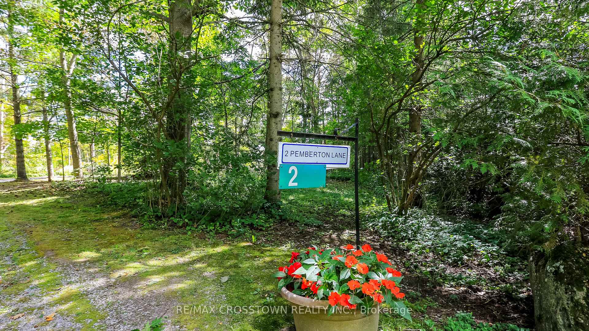 Photo 5 of 2 Pemberton Lane, Oro-Medonte, Rural Oro-Medonte — HOMEH