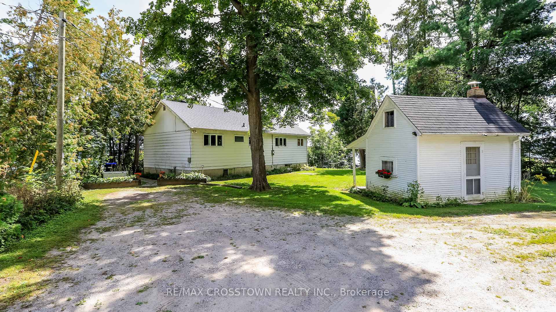 Photo 7 of 2 Pemberton Lane, Oro-Medonte, Rural Oro-Medonte — HOMEH