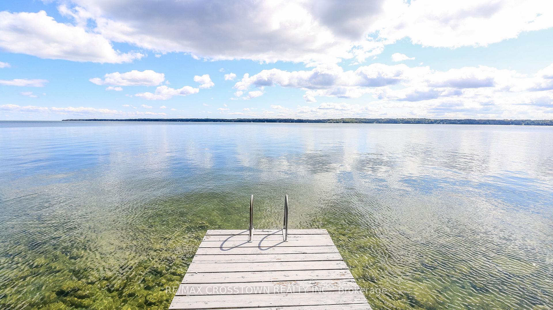 Photo 10 of 2 Pemberton Lane, Oro-Medonte, Rural Oro-Medonte — HOMEH