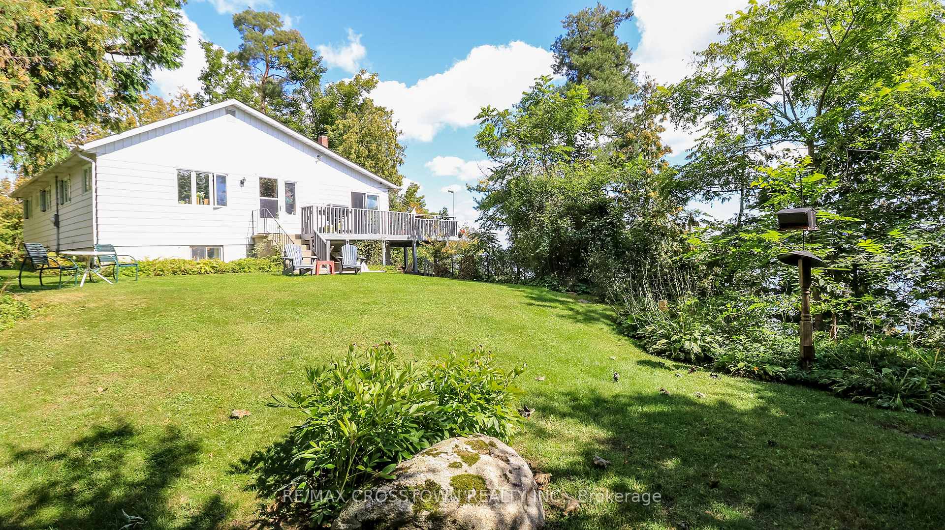 Photo 12 of 2 Pemberton Lane, Oro-Medonte, Rural Oro-Medonte — HOMEH