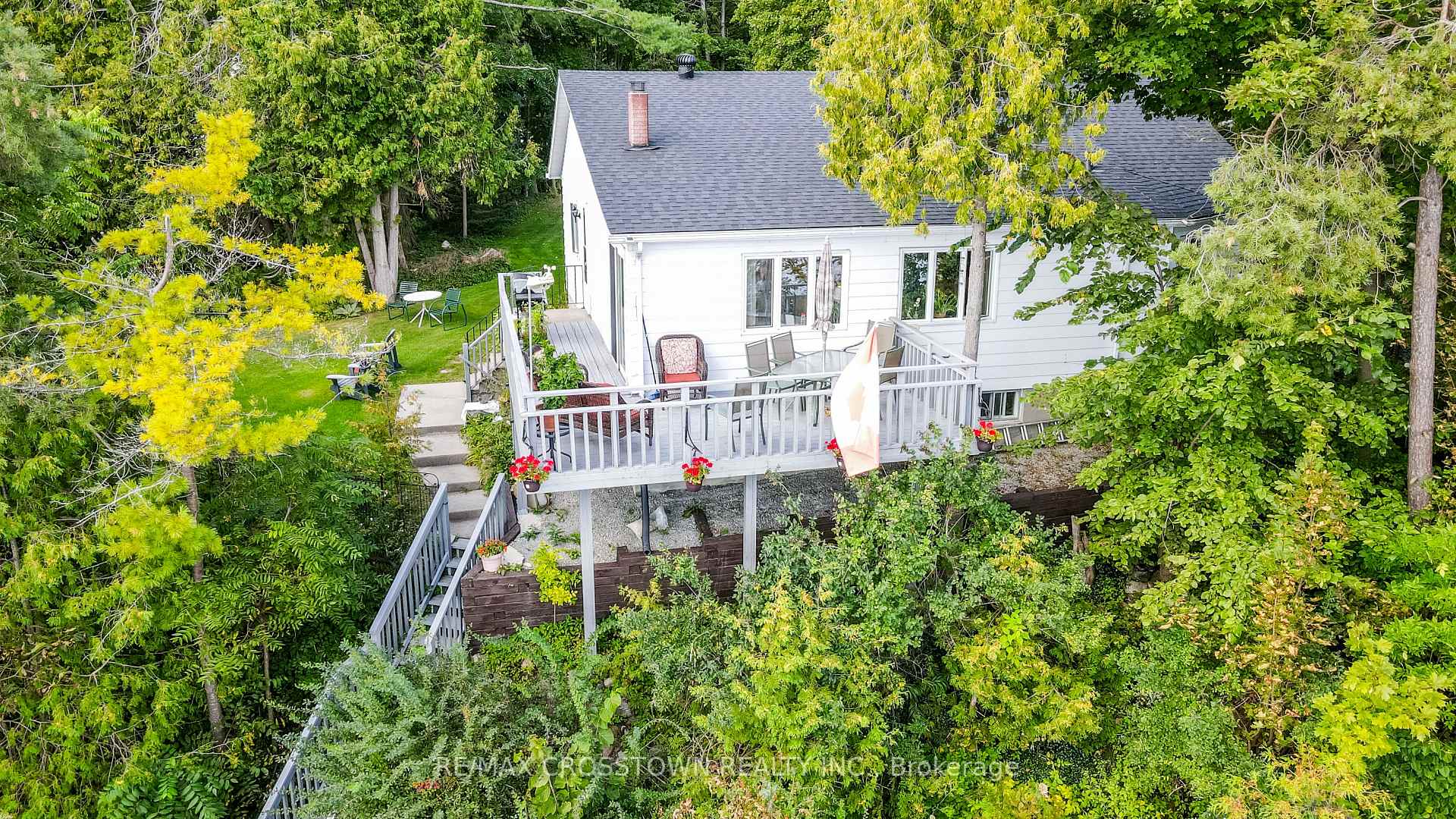 Photo 17 of 2 Pemberton Lane, Oro-Medonte, Rural Oro-Medonte — HOMEH