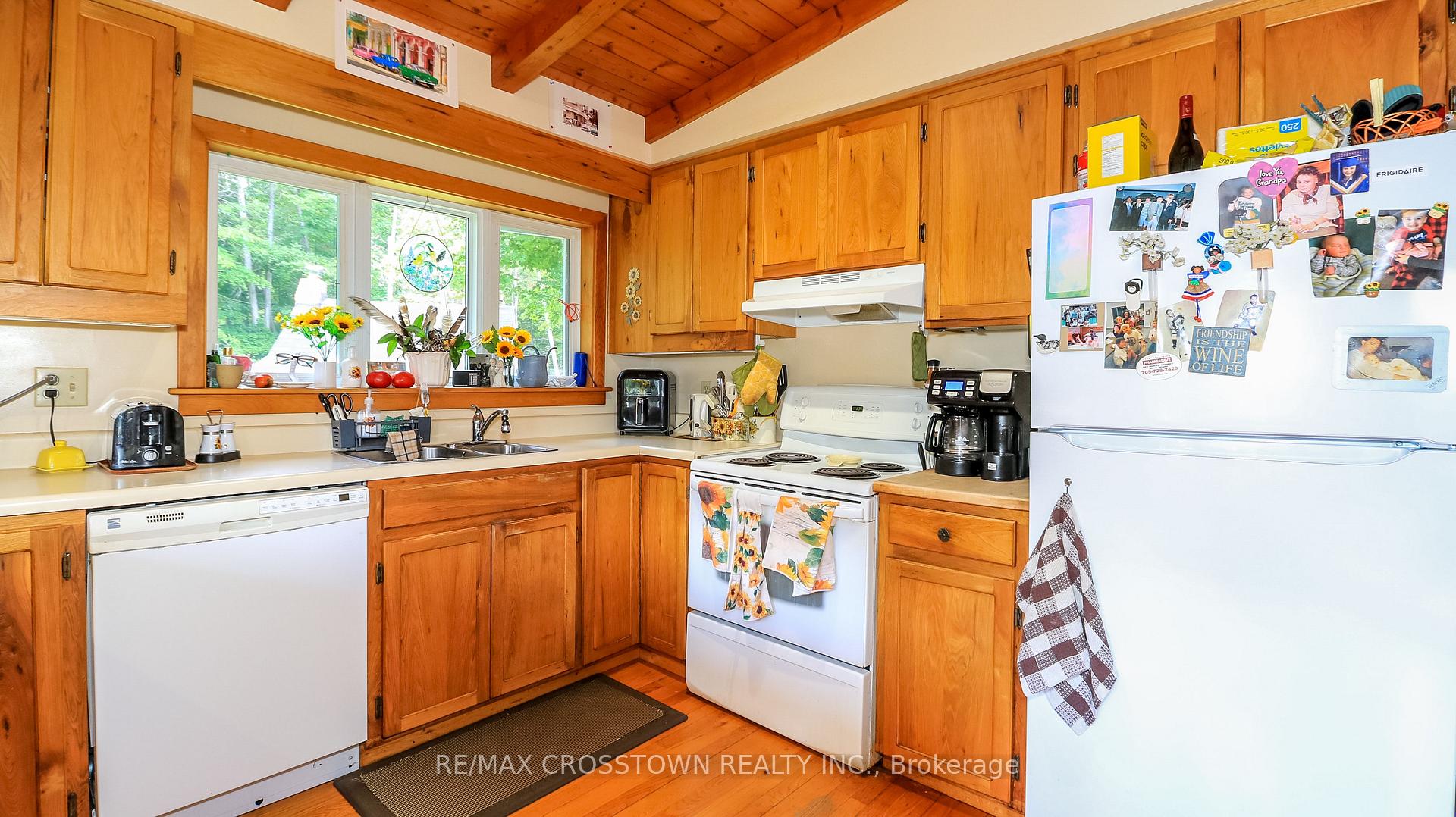 Photo 23 of 2 Pemberton Lane, Oro-Medonte, Rural Oro-Medonte — HOMEH