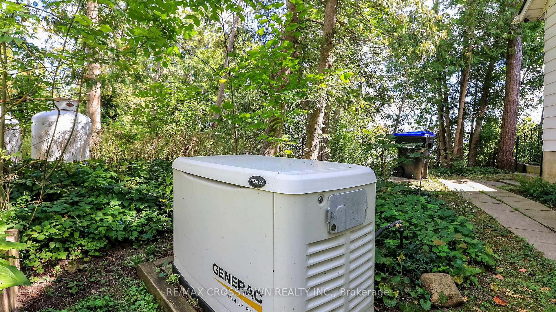 Photo 35 of 2 Pemberton Lane, Oro-Medonte, Rural Oro-Medonte — HOMEH