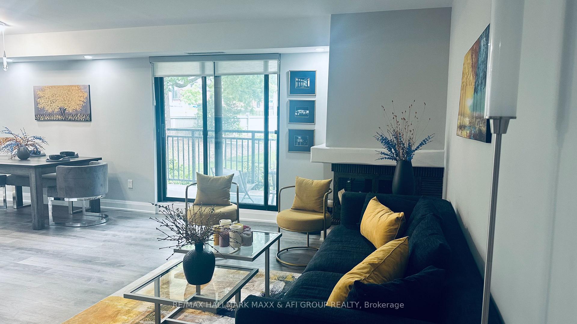 Photo 5 of Unit 201, 15390 Yonge Street, Aurora, Aurora Heights — HOMEH