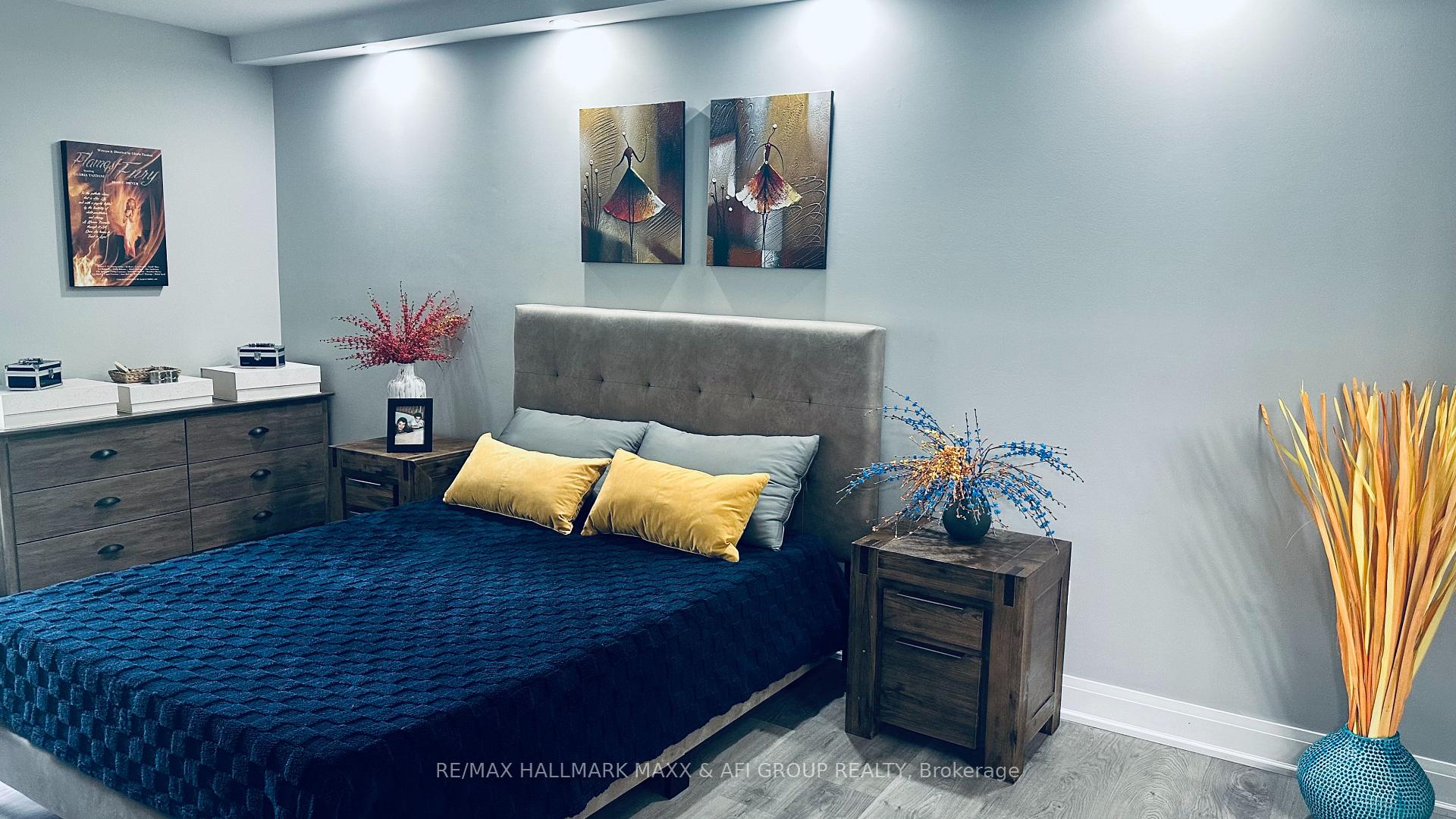Photo 21 of Unit 201, 15390 Yonge Street, Aurora, Aurora Heights — HOMEH