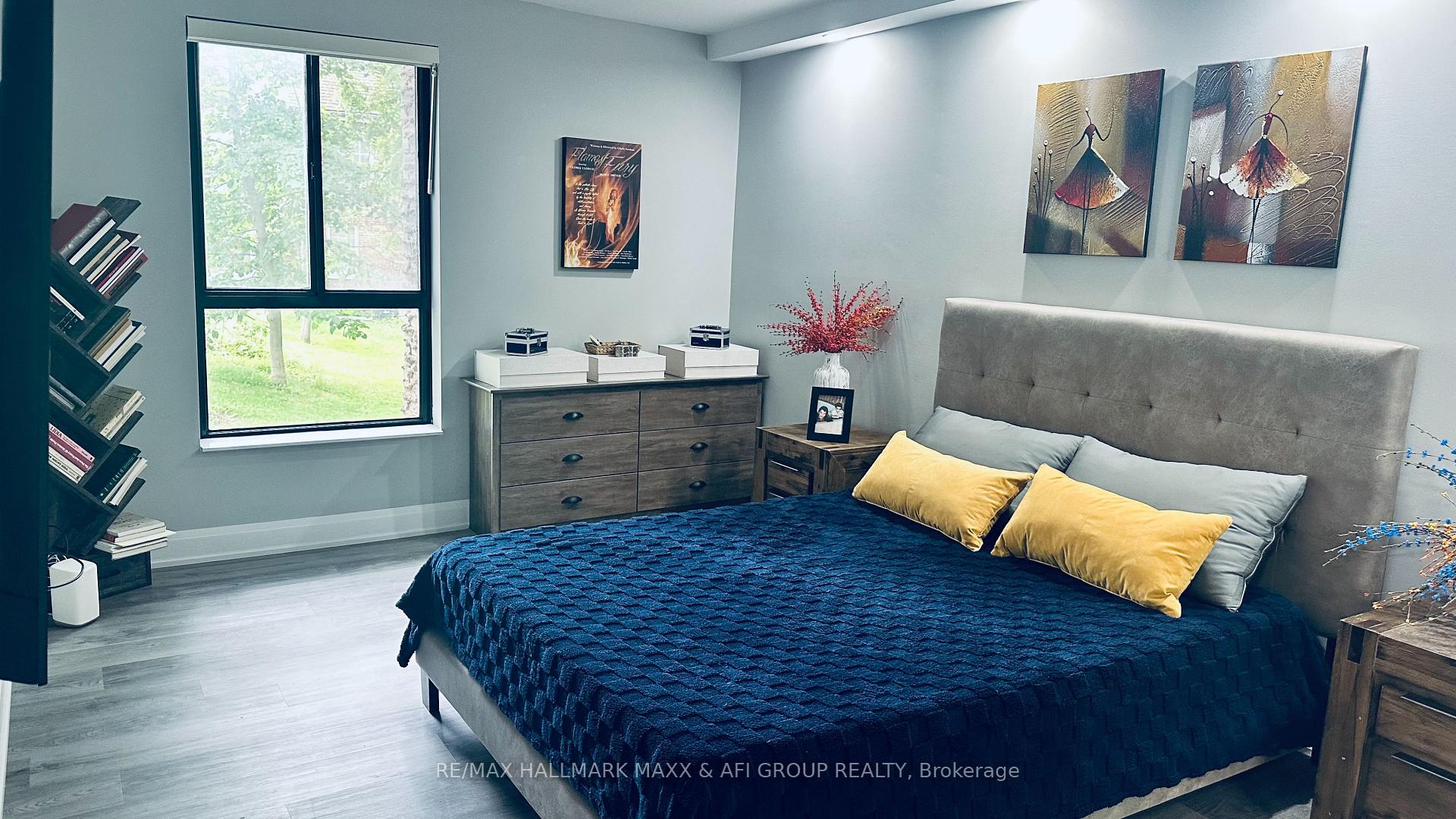 Photo 22 of Unit 201, 15390 Yonge Street, Aurora, Aurora Heights — HOMEH