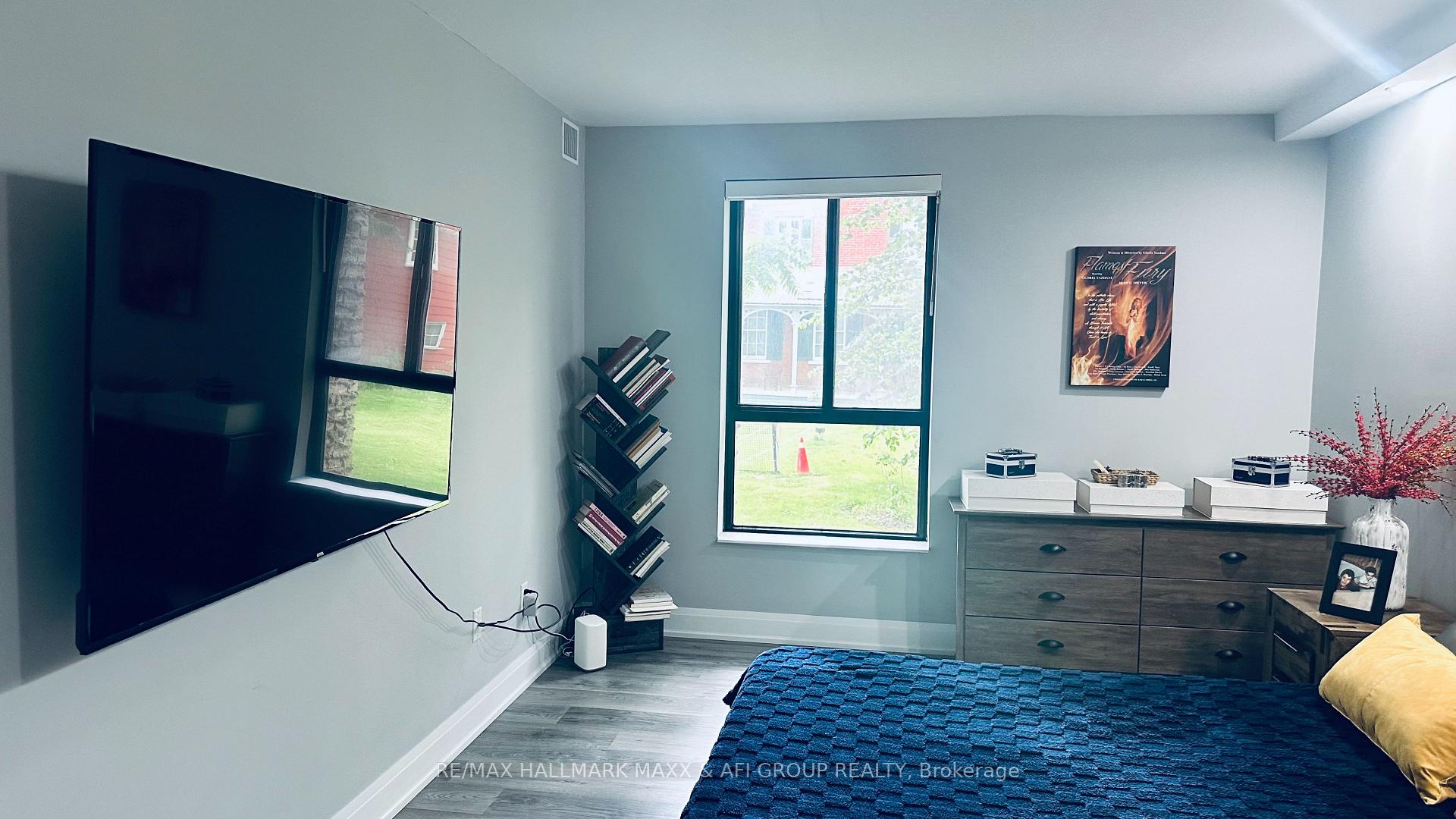 Photo 25 of Unit 201, 15390 Yonge Street, Aurora, Aurora Heights — HOMEH