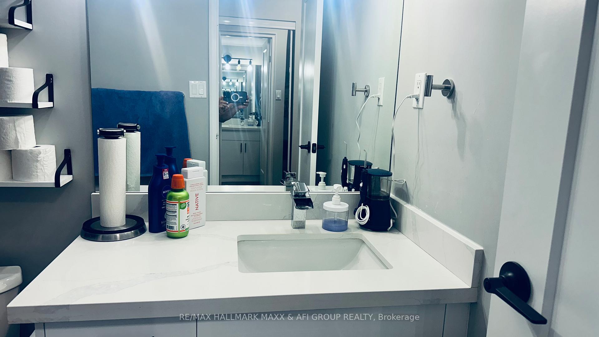 Photo 40 of Unit 201, 15390 Yonge Street, Aurora, Aurora Heights — HOMEH