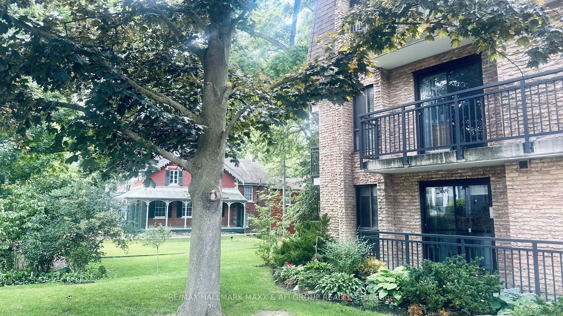 Photo 43 of Unit 201, 15390 Yonge Street, Aurora, Aurora Heights — HOMEH