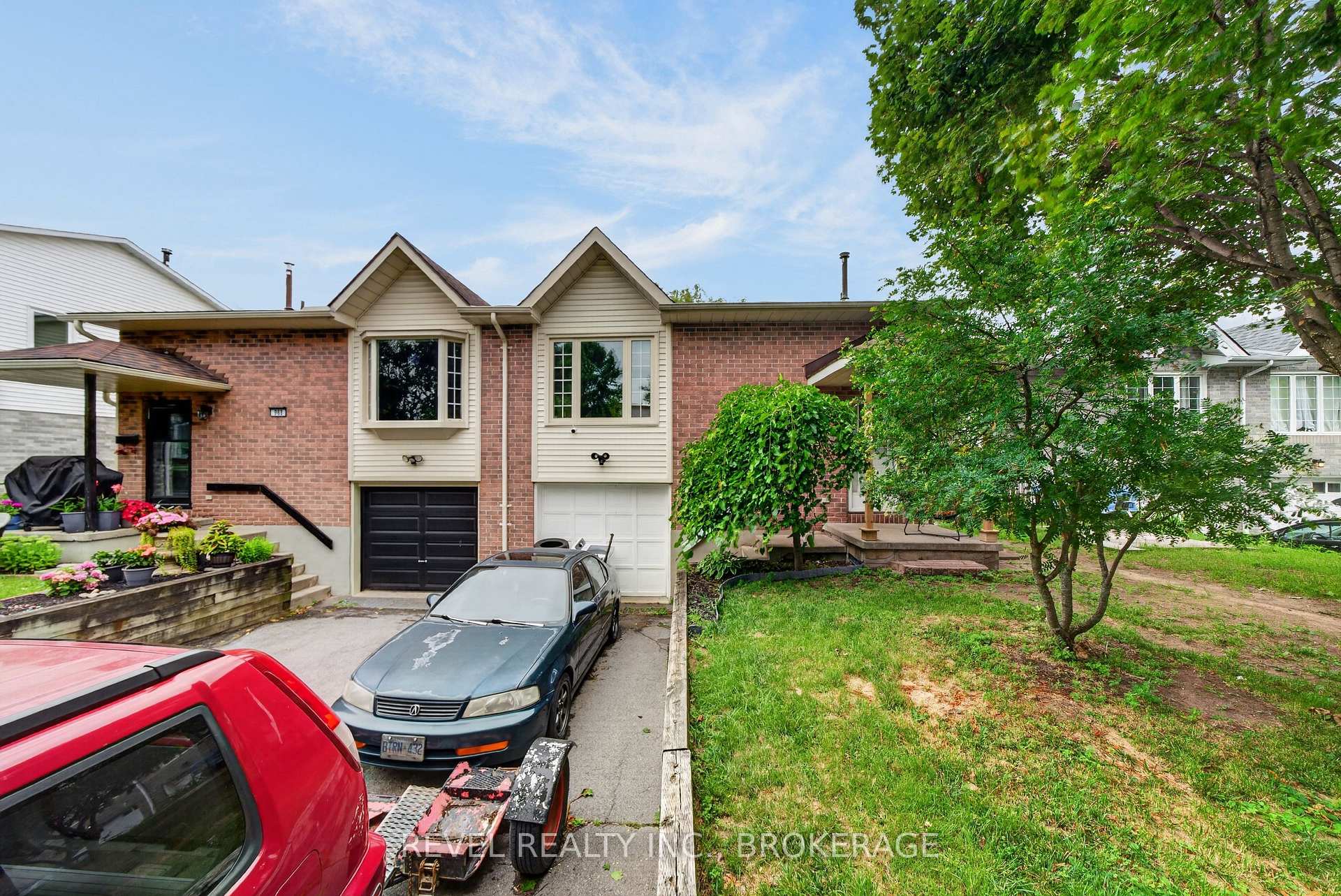 Photo 3 of 986 Killarney Crescent, Kingston, East Gardiners Rd — HOMEH