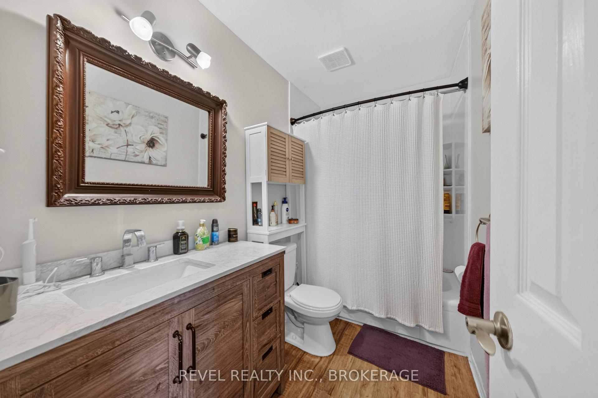 Photo 12 of 986 Killarney Crescent, Kingston, East Gardiners Rd — HOMEH
