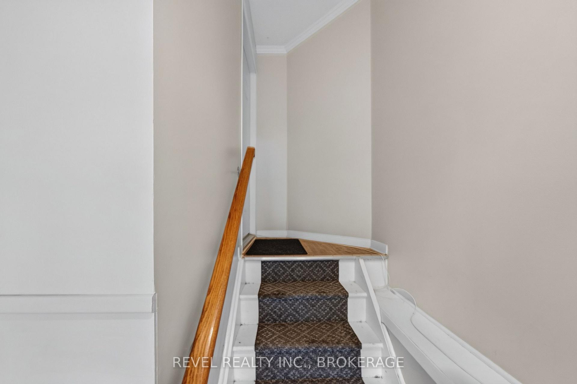 Photo 20 of 986 Killarney Crescent, Kingston, East Gardiners Rd — HOMEH