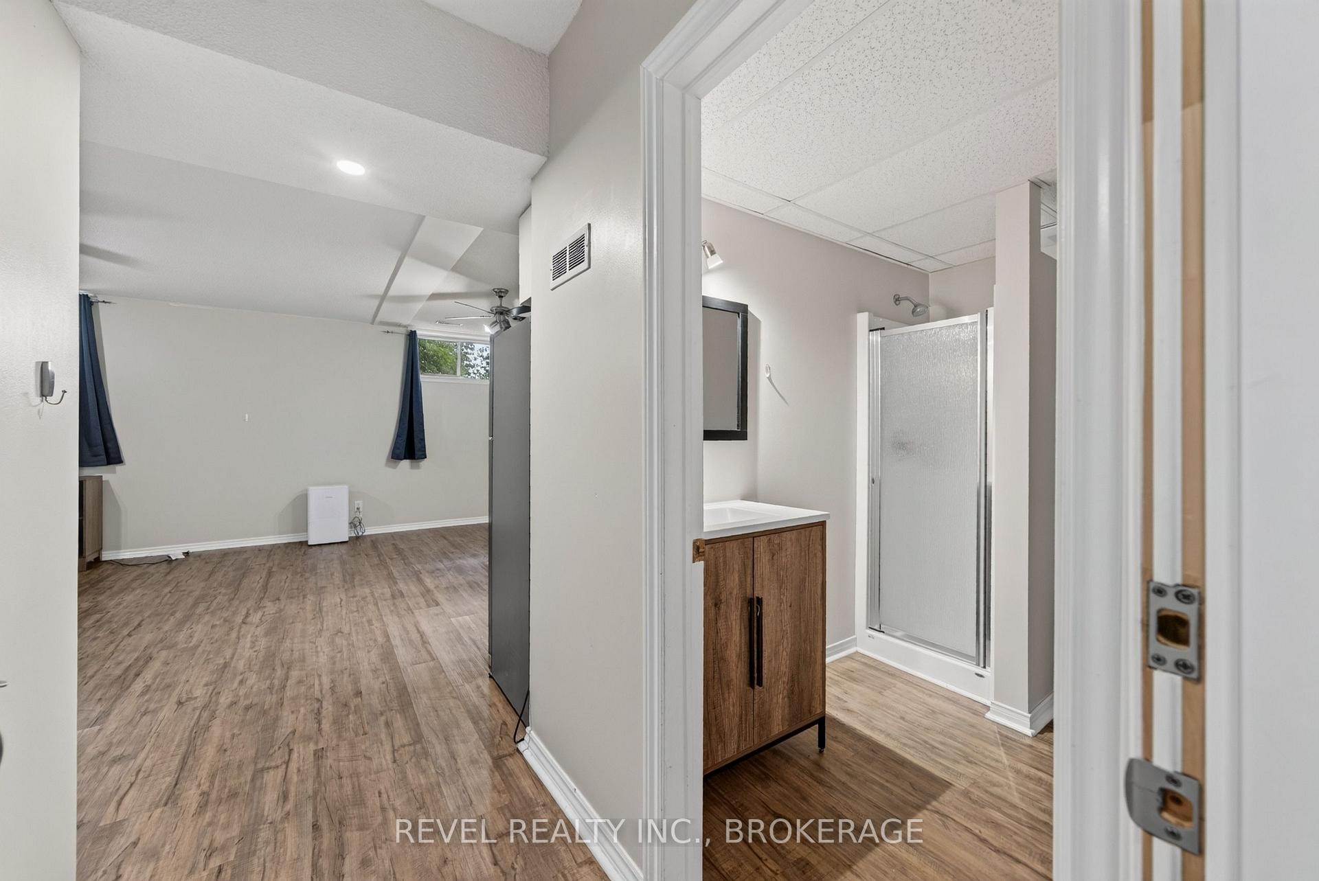 Photo 22 of 986 Killarney Crescent, Kingston, East Gardiners Rd — HOMEH