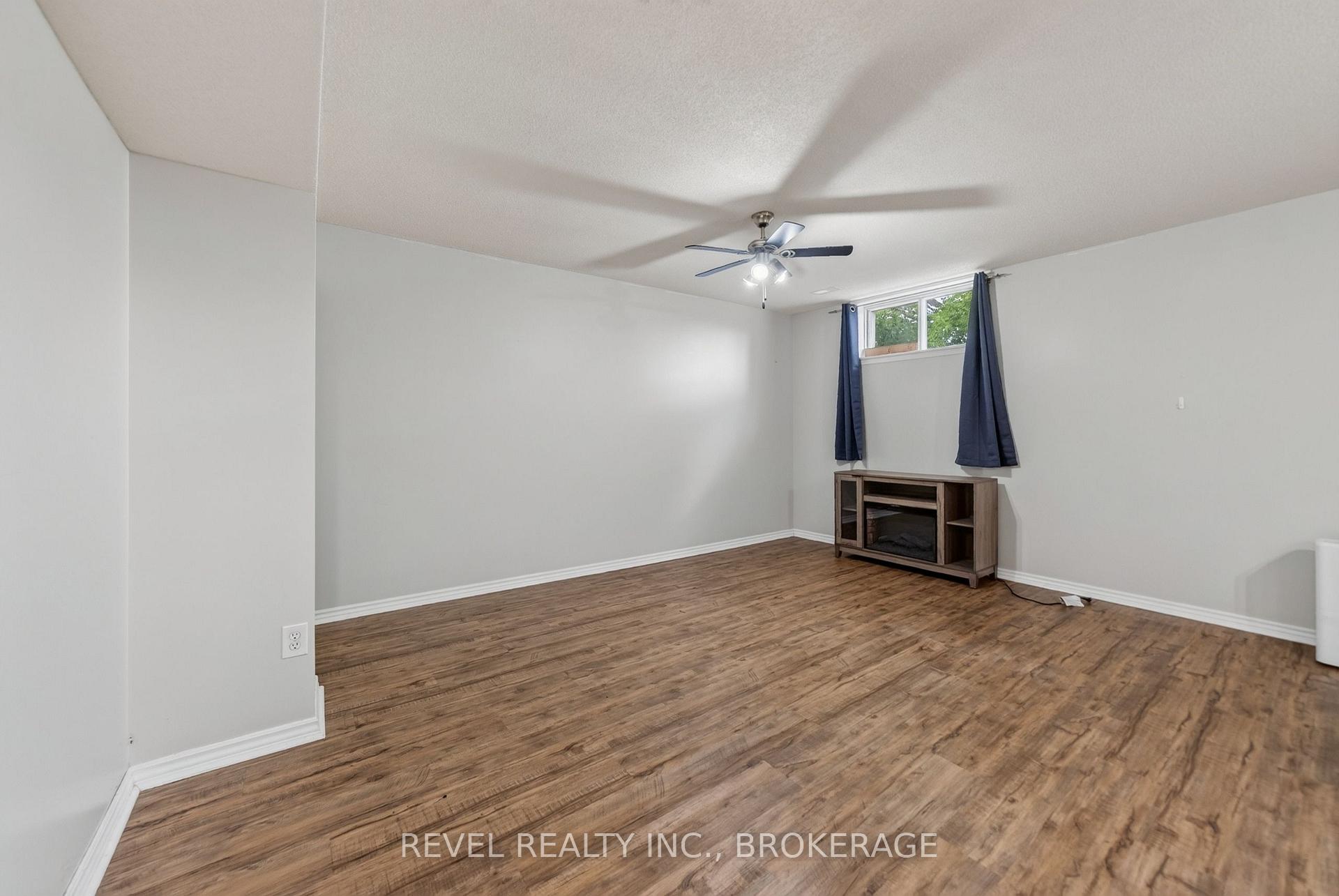 Photo 25 of 986 Killarney Crescent, Kingston, East Gardiners Rd — HOMEH