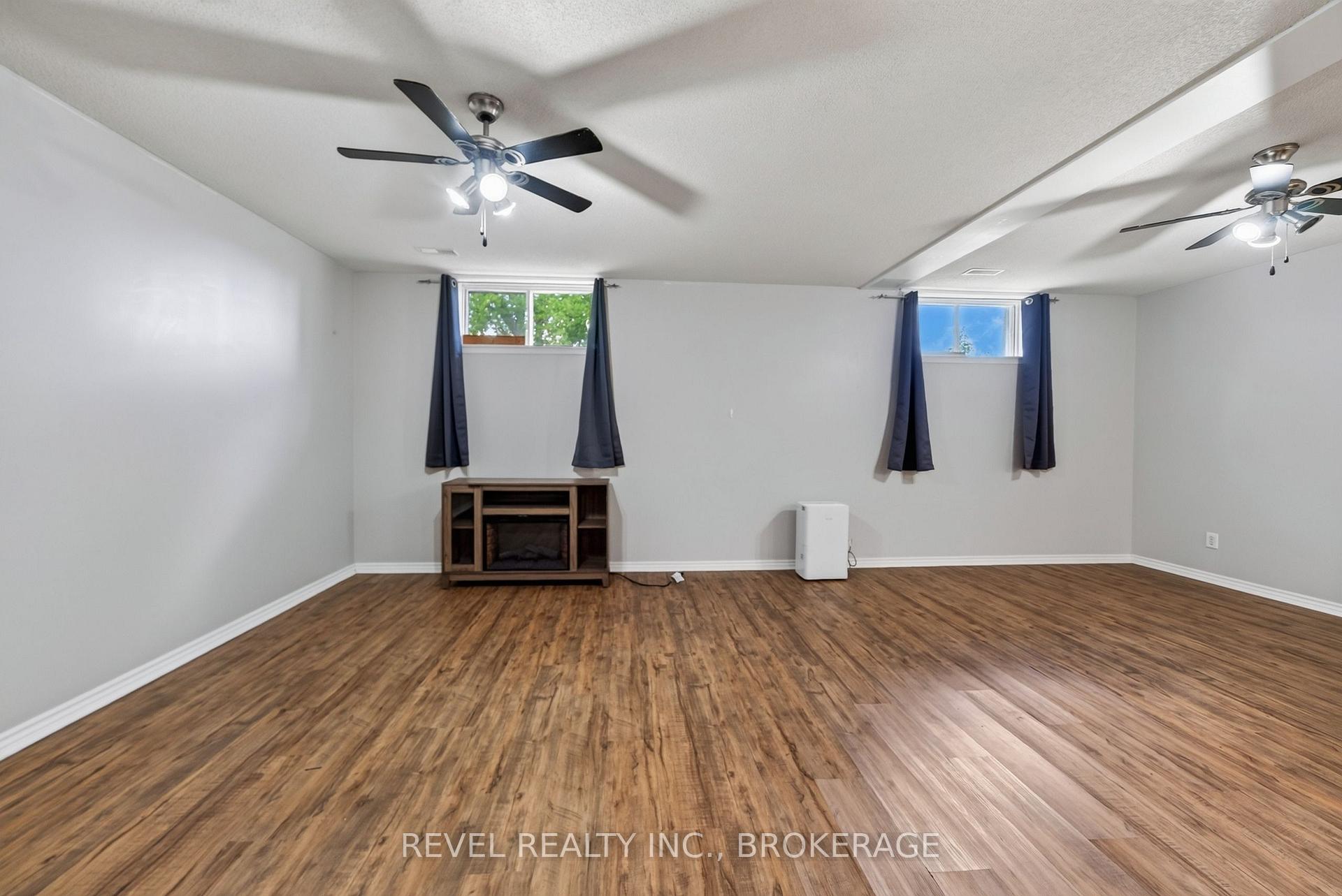 Photo 26 of 986 Killarney Crescent, Kingston, East Gardiners Rd — HOMEH
