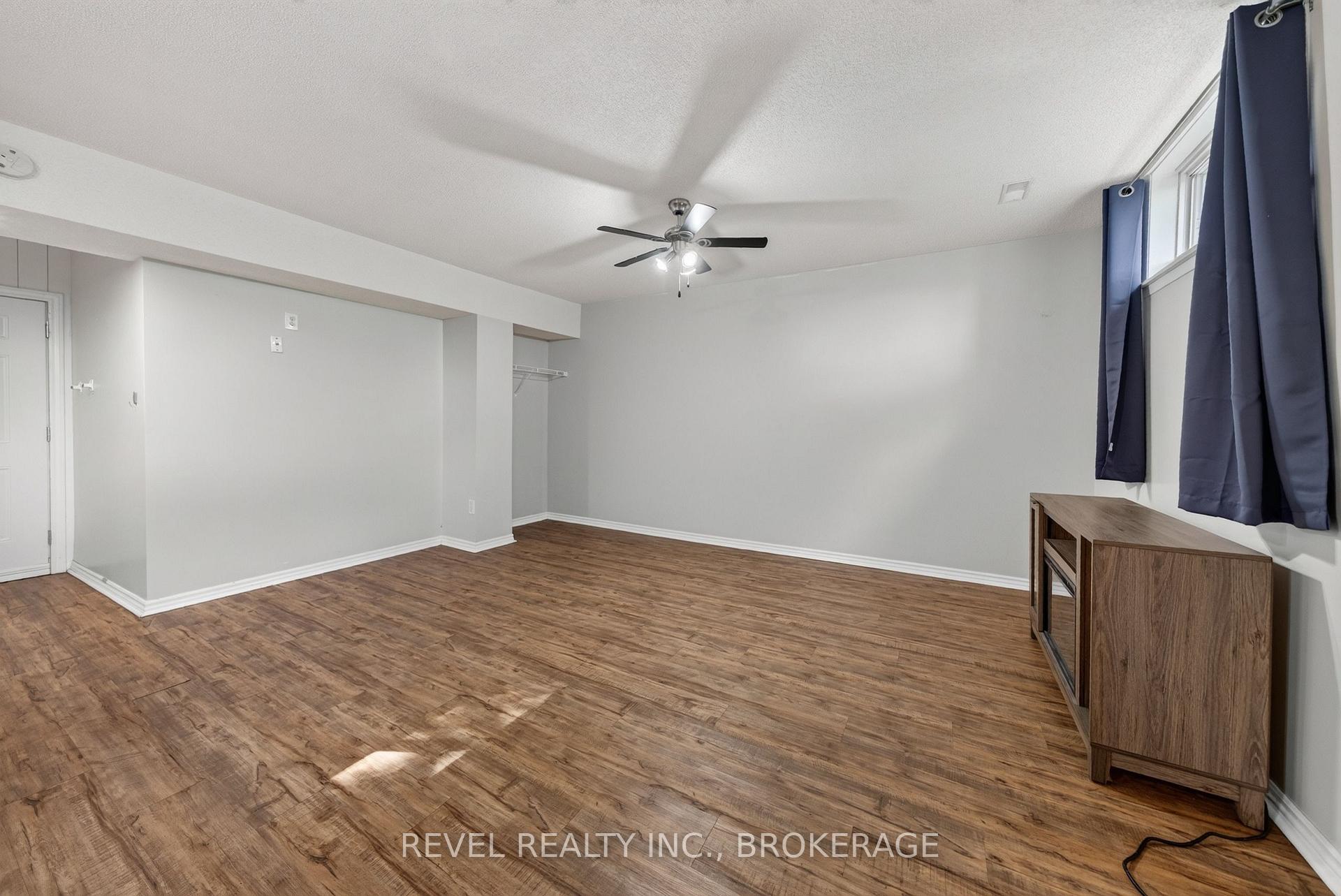 Photo 32 of 986 Killarney Crescent, Kingston, East Gardiners Rd — HOMEH