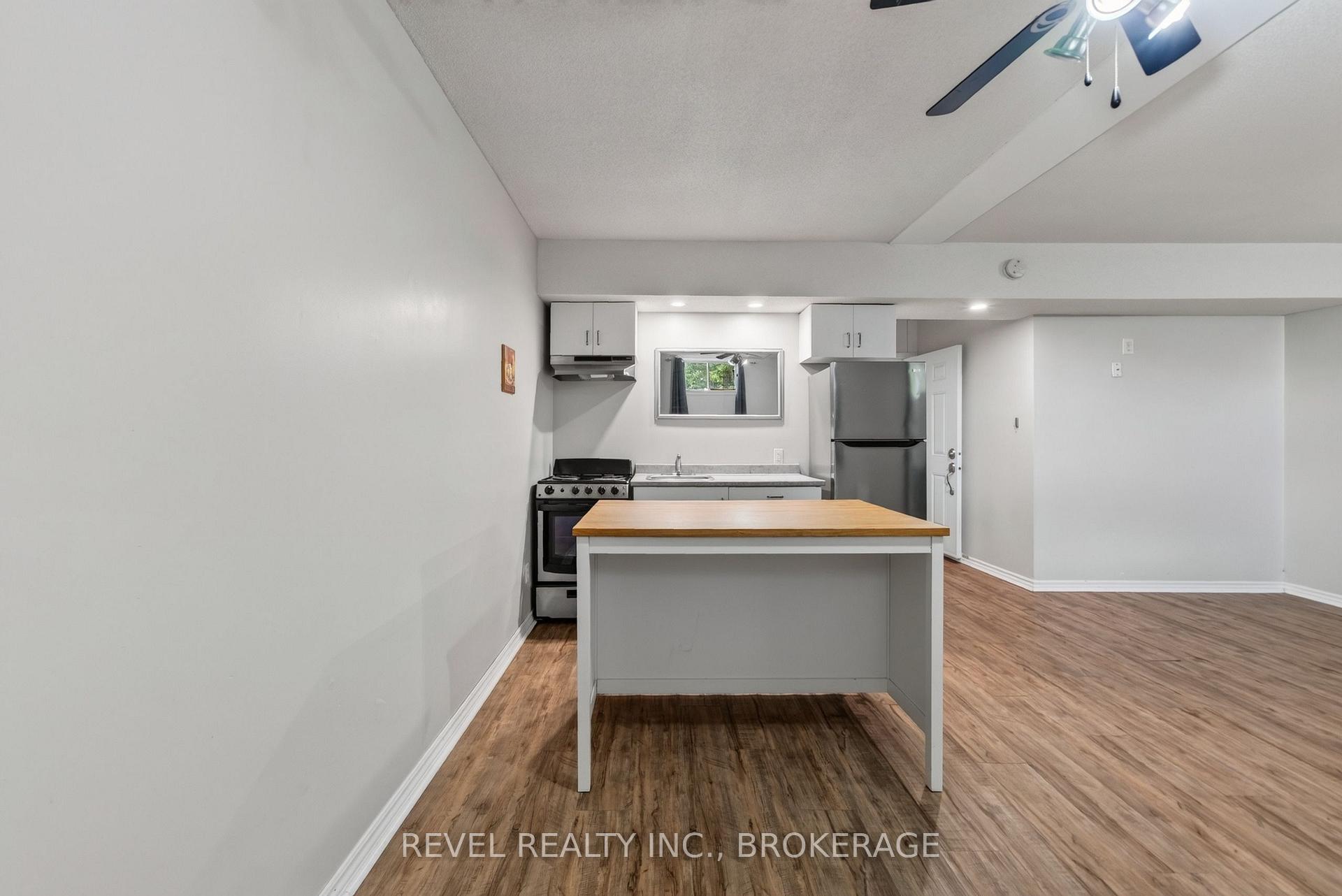 Photo 34 of 986 Killarney Crescent, Kingston, East Gardiners Rd — HOMEH
