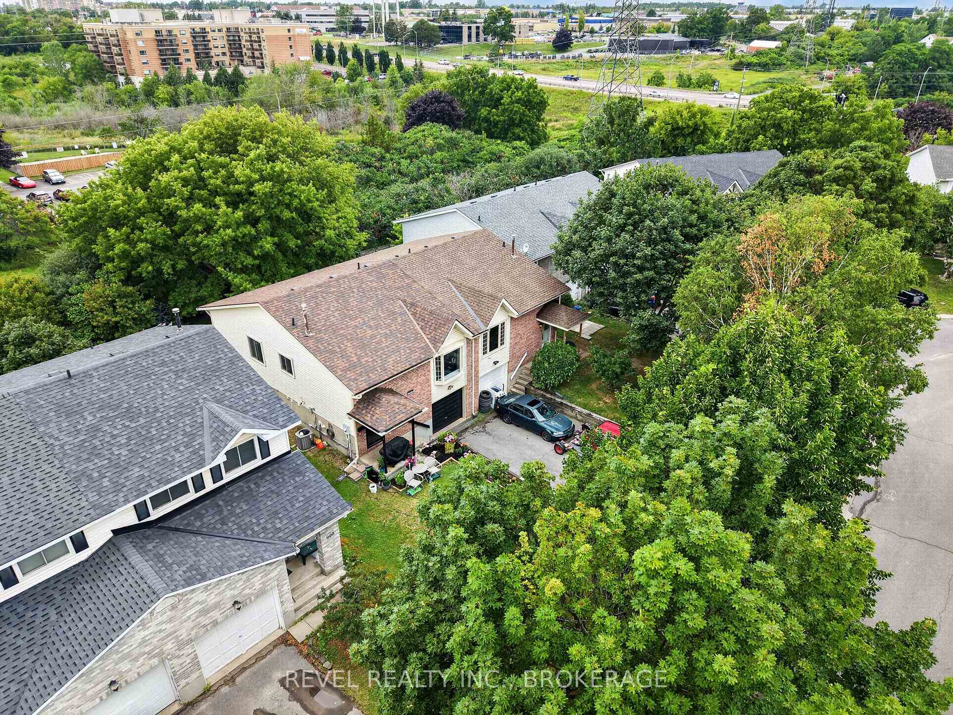 Photo 41 of 986 Killarney Crescent, Kingston, East Gardiners Rd — HOMEH