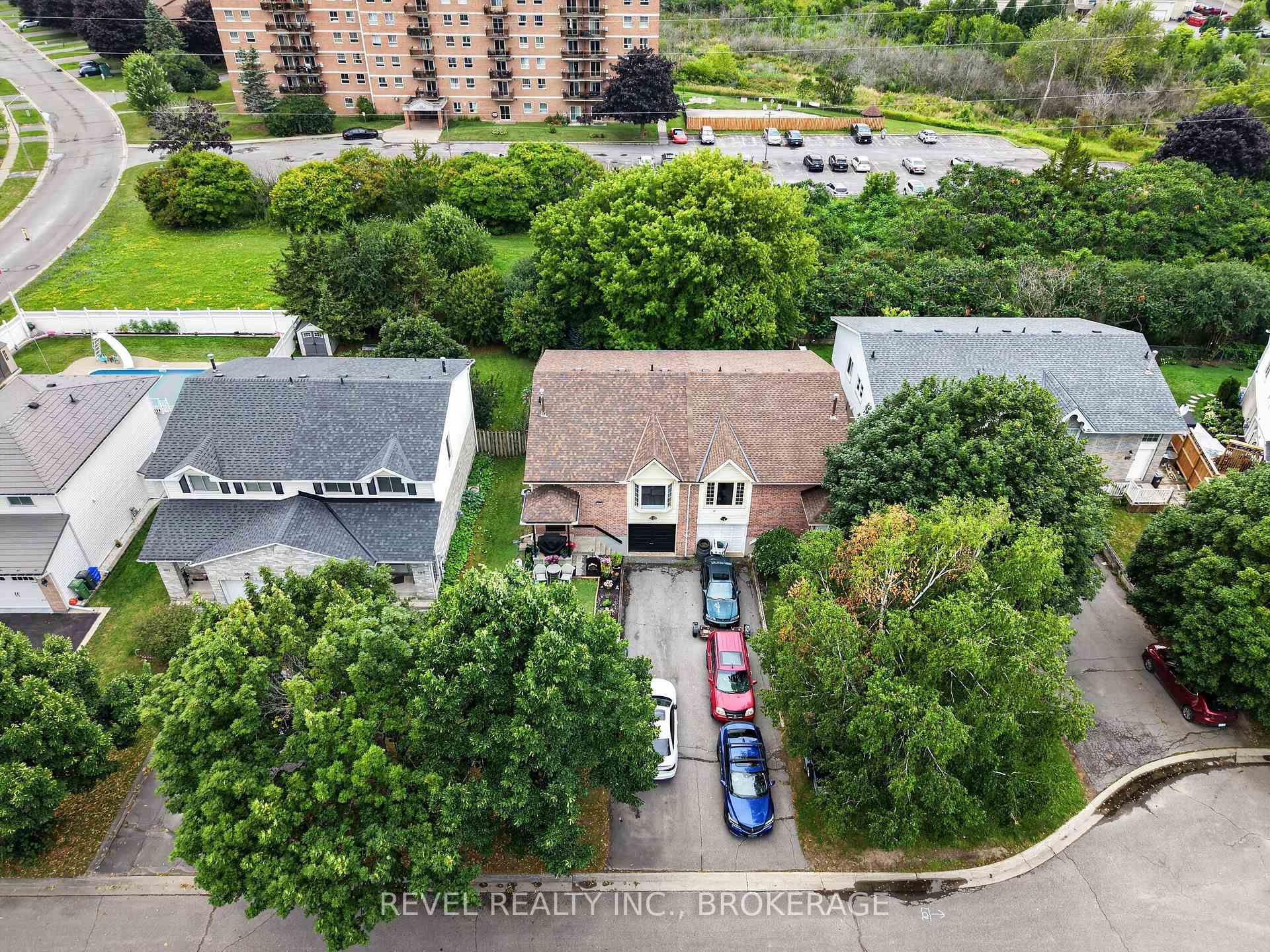 Photo 42 of 986 Killarney Crescent, Kingston, East Gardiners Rd — HOMEH