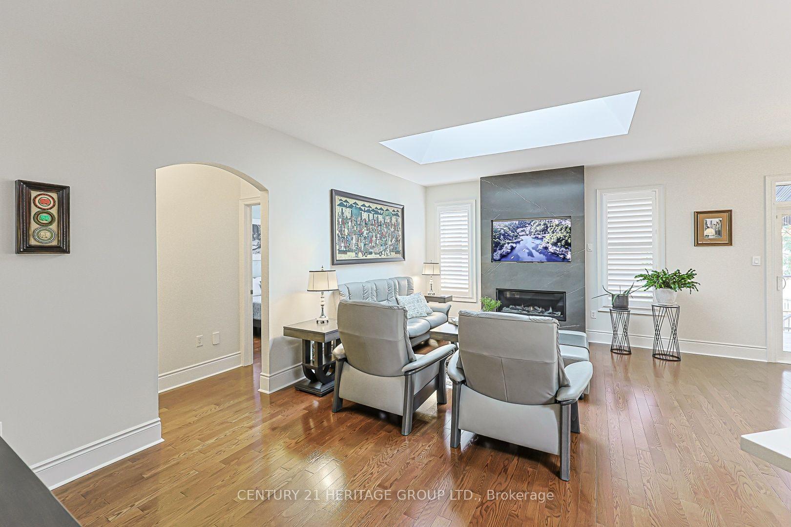 Photo 10 of 10 Weslock Crescent, Aurora, Bayview Northeast — HOMEH