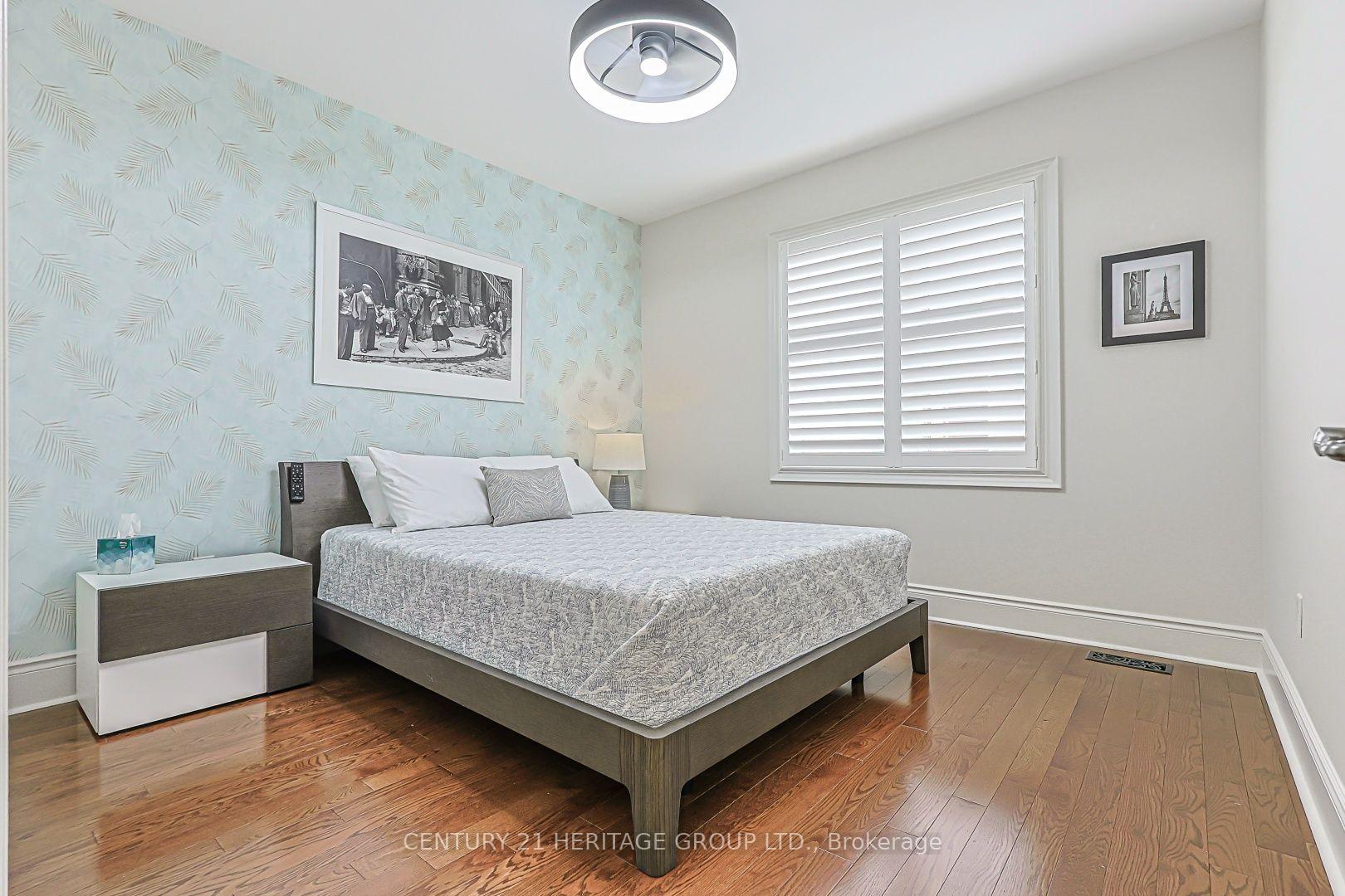 Photo 21 of 10 Weslock Crescent, Aurora, Bayview Northeast — HOMEH