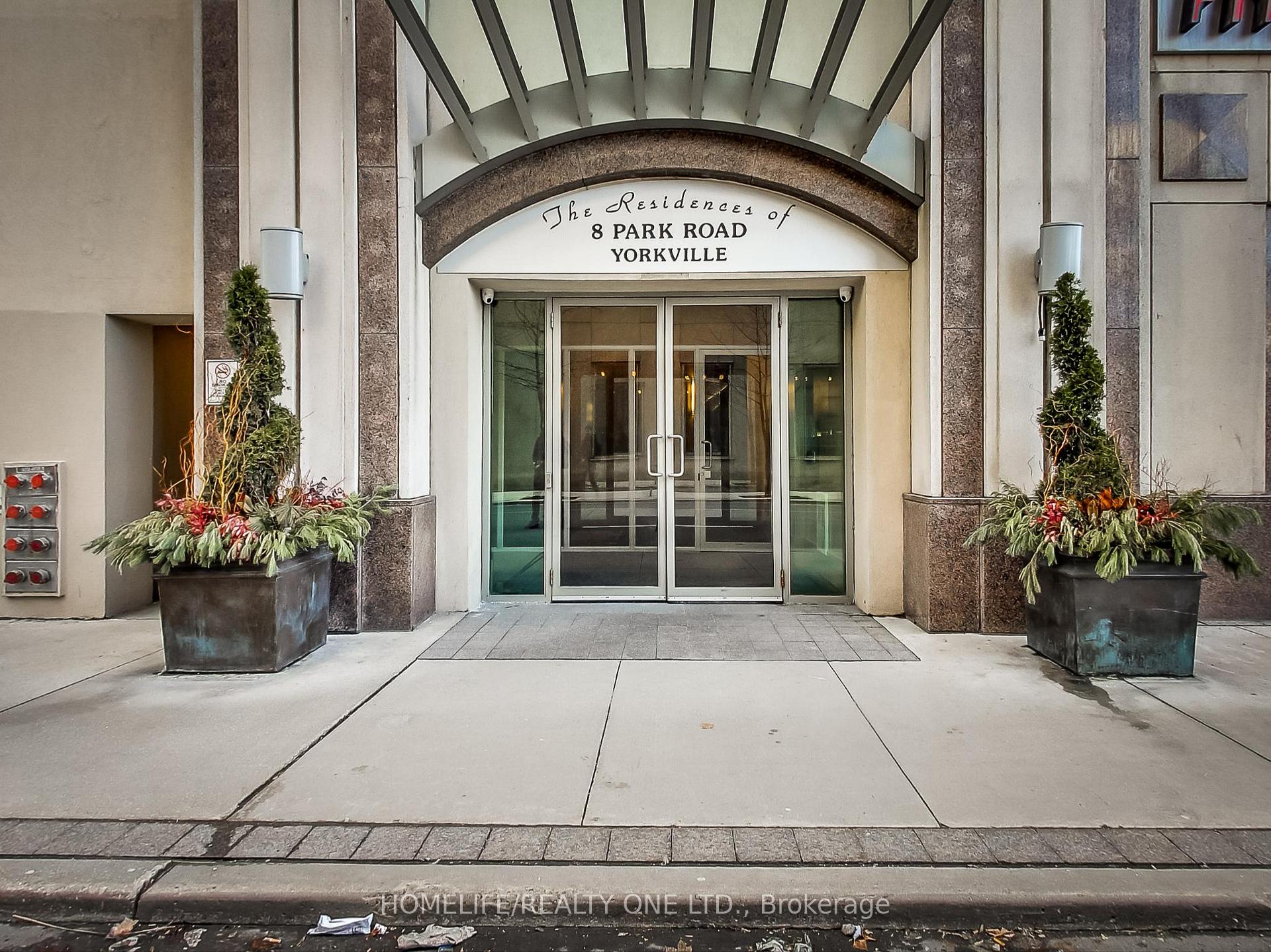 Photo 2 of Unit 3805, 8 Park Road, Toronto, Rosedale-Moore Park — HOMEH