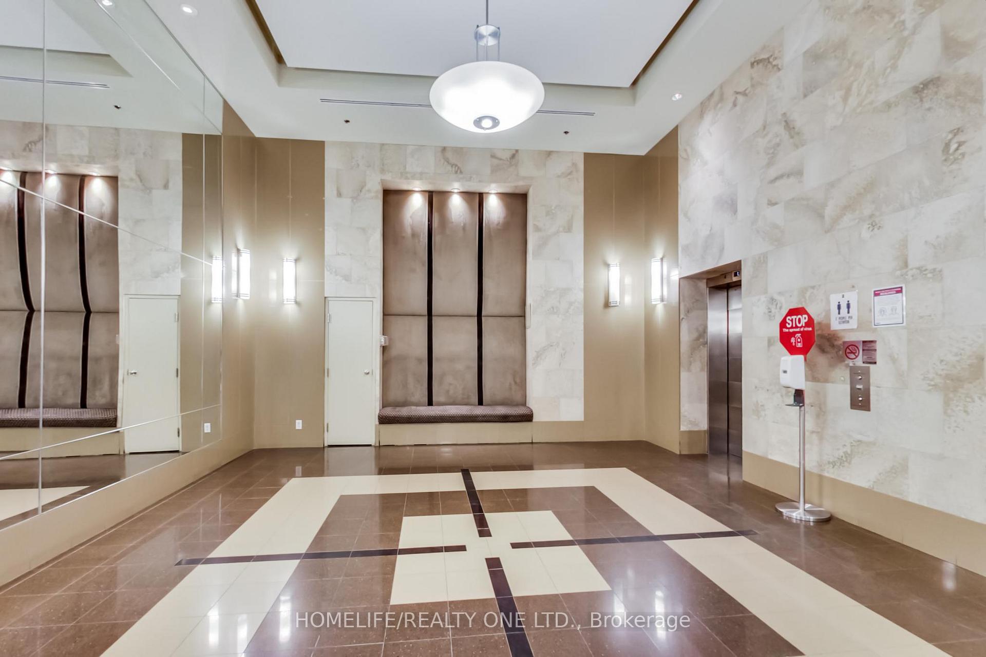Photo 4 of Unit 3805, 8 Park Road, Toronto, Rosedale-Moore Park — HOMEH