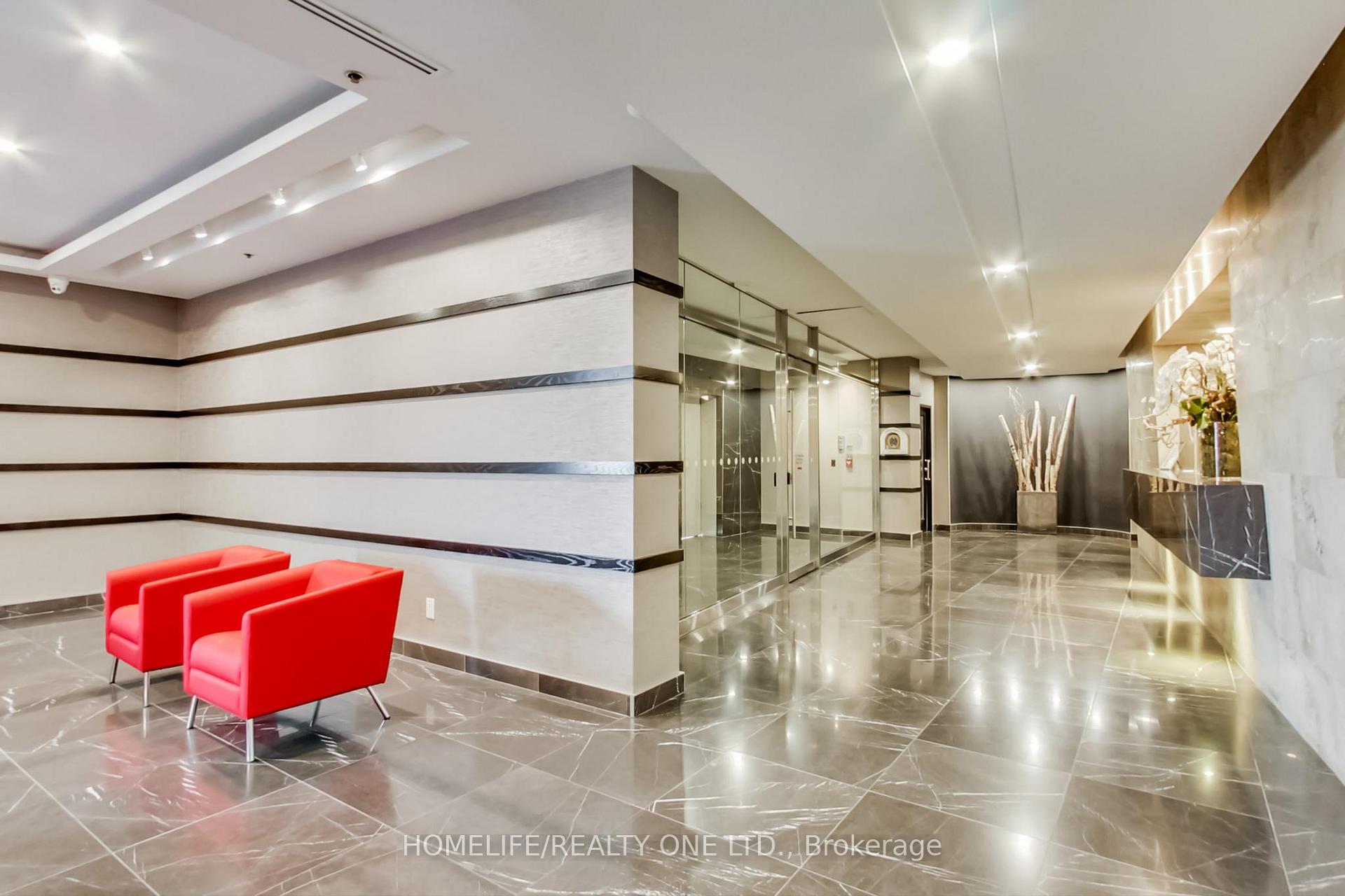 Photo 6 of Unit 3805, 8 Park Road, Toronto, Rosedale-Moore Park — HOMEH