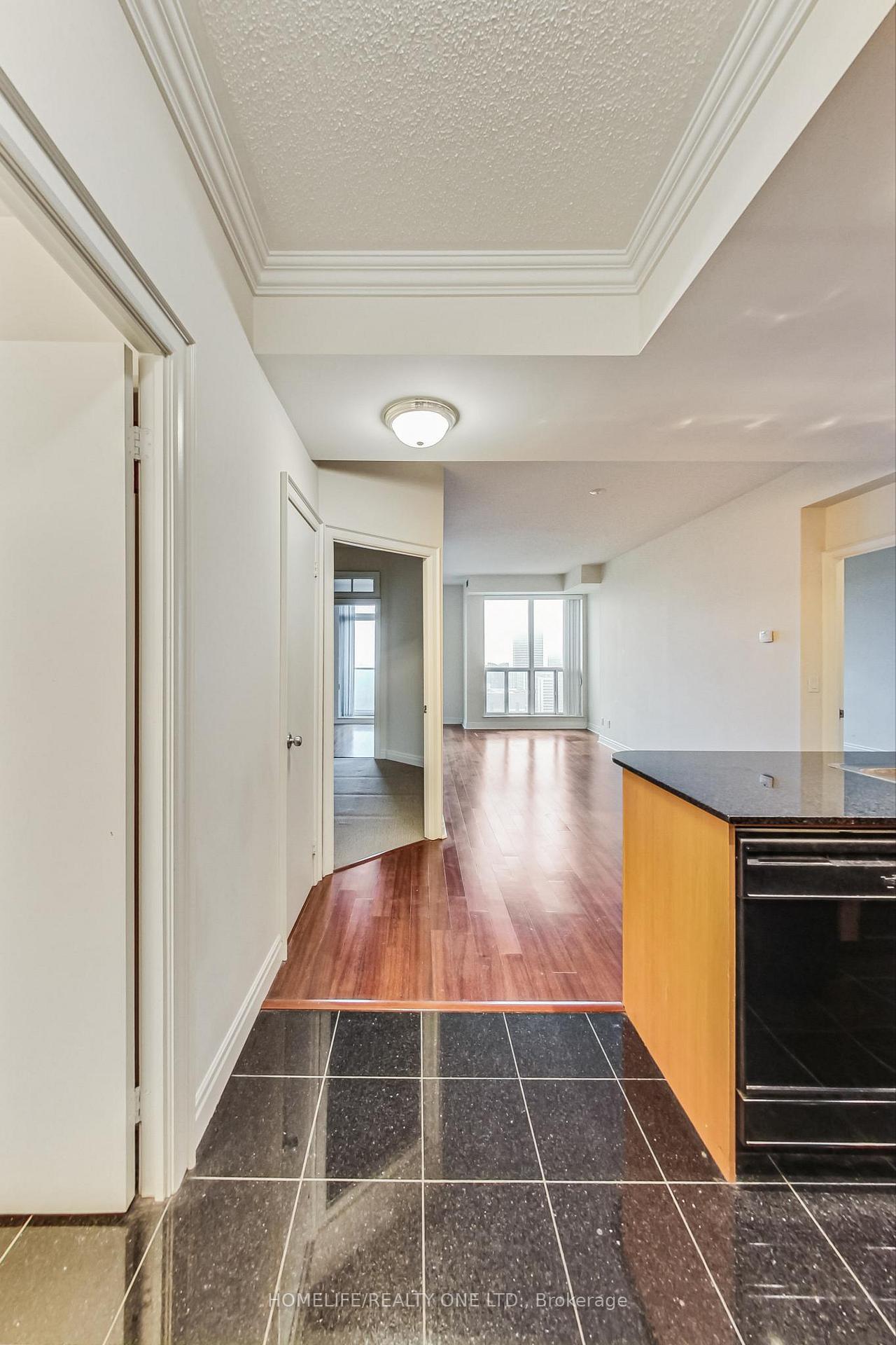 Photo 10 of Unit 3805, 8 Park Road, Toronto, Rosedale-Moore Park — HOMEH