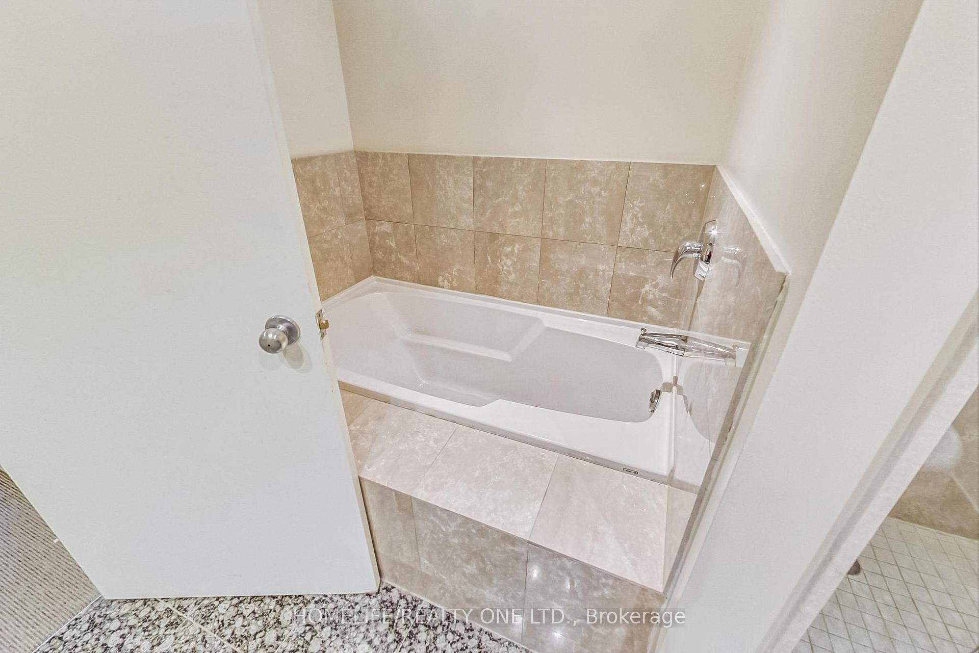 Photo 26 of Unit 3805, 8 Park Road, Toronto, Rosedale-Moore Park — HOMEH