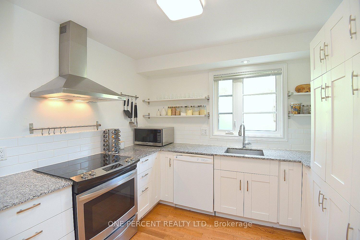 Photo 8 of 49 Park Street E, Hamilton, Dundas — HOMEH