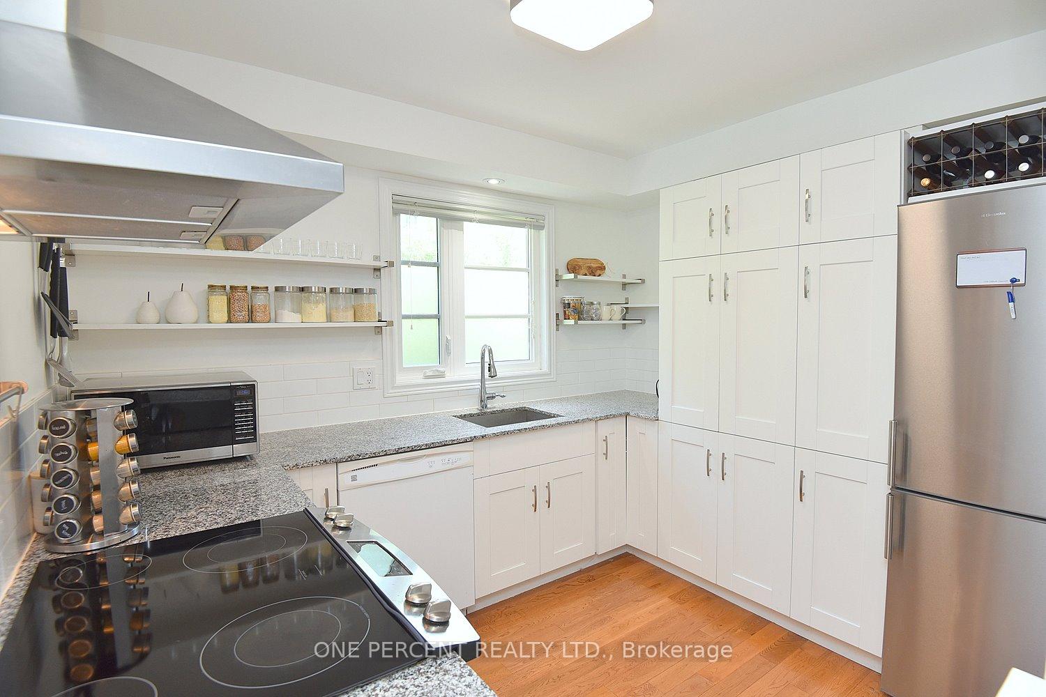 Photo 11 of 49 Park Street E, Hamilton, Dundas — HOMEH