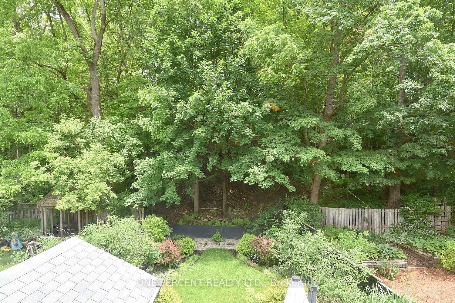 Photo 23 of 49 Park Street E, Hamilton, Dundas — HOMEH