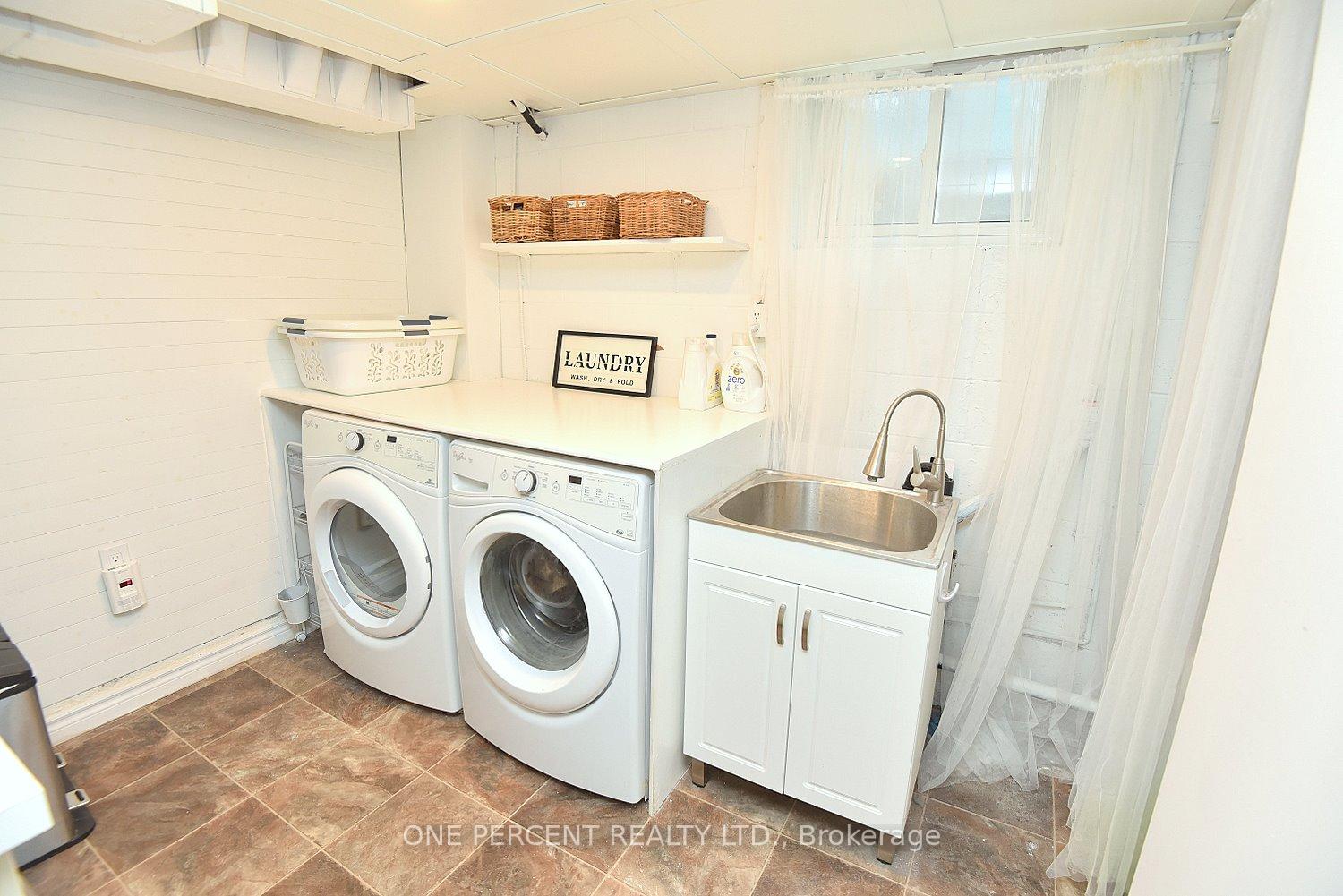 Photo 35 of 49 Park Street E, Hamilton, Dundas — HOMEH