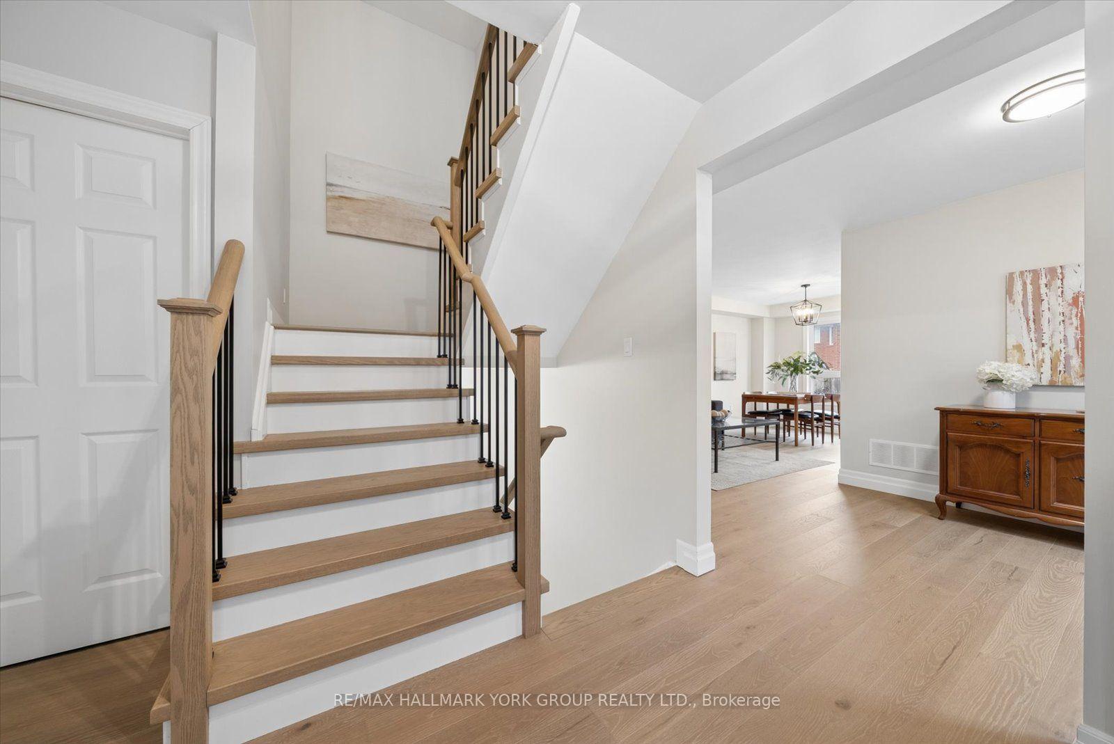 Photo 7 of 1384 Forest Street, Innisfil, Alcona — HOMEH