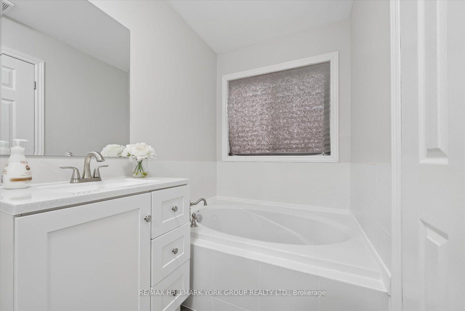 Photo 25 of 1384 Forest Street, Innisfil, Alcona — HOMEH
