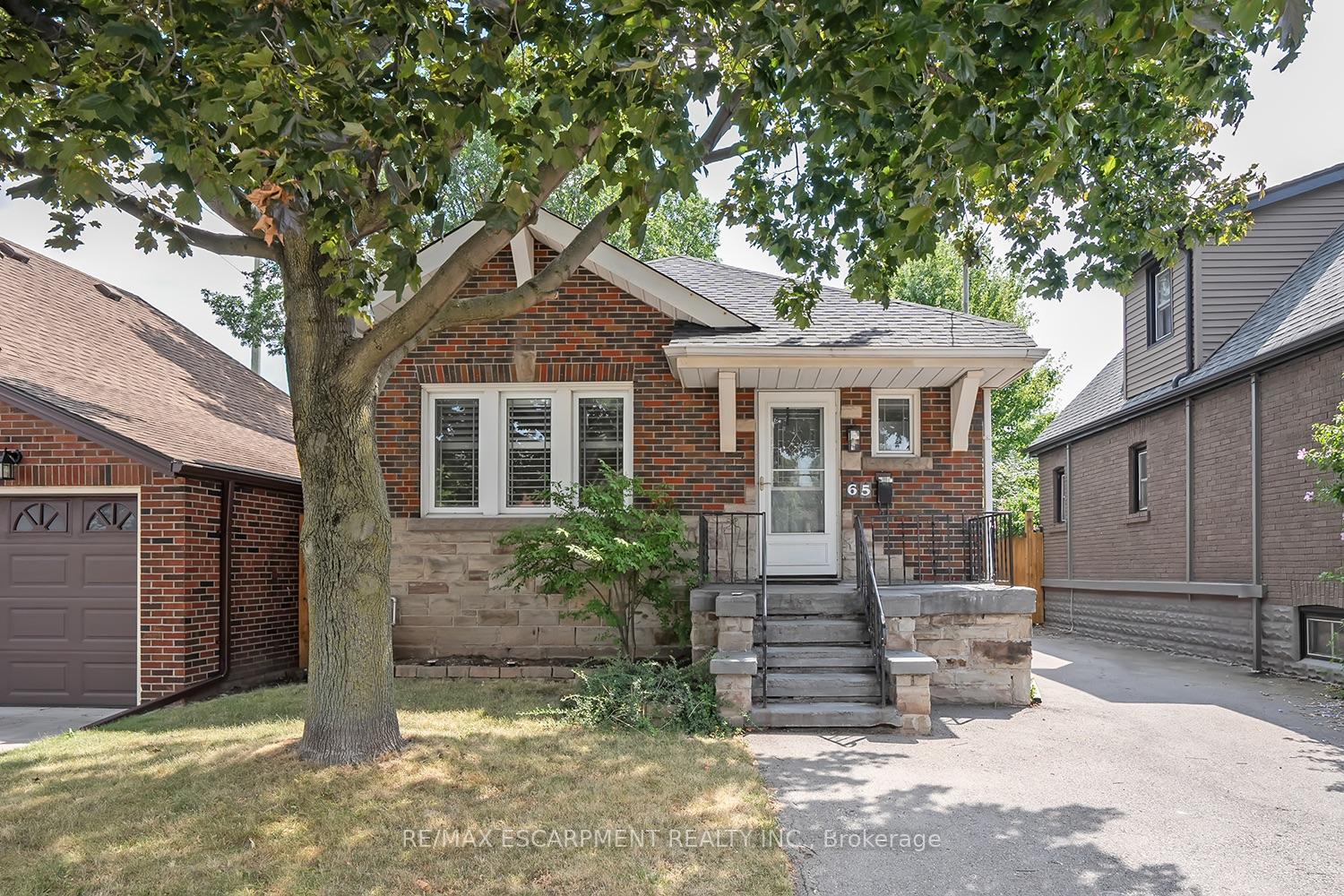 Photo of 65 Kenilworth Avenue S