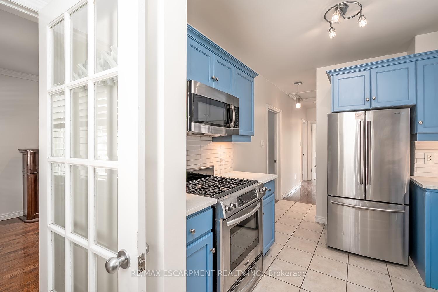 Photo 4 of 65 Kenilworth Avenue S, Hamilton, Bartonville — HOMEH