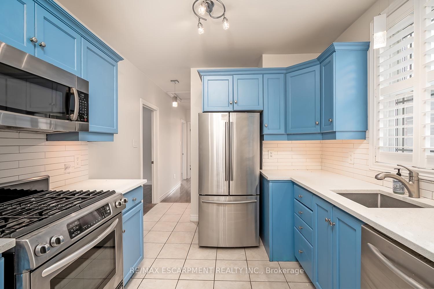 Photo 7 of 65 Kenilworth Avenue S, Hamilton, Bartonville — HOMEH