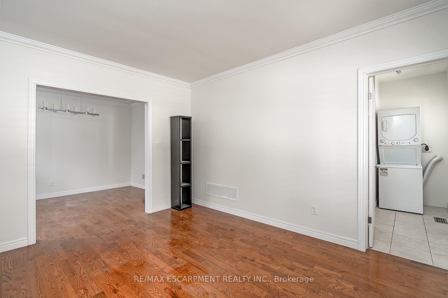 Photo 9 of 65 Kenilworth Avenue S, Hamilton, Bartonville — HOMEH