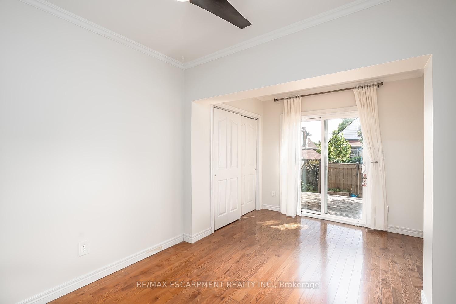 Photo 18 of 65 Kenilworth Avenue S, Hamilton, Bartonville — HOMEH