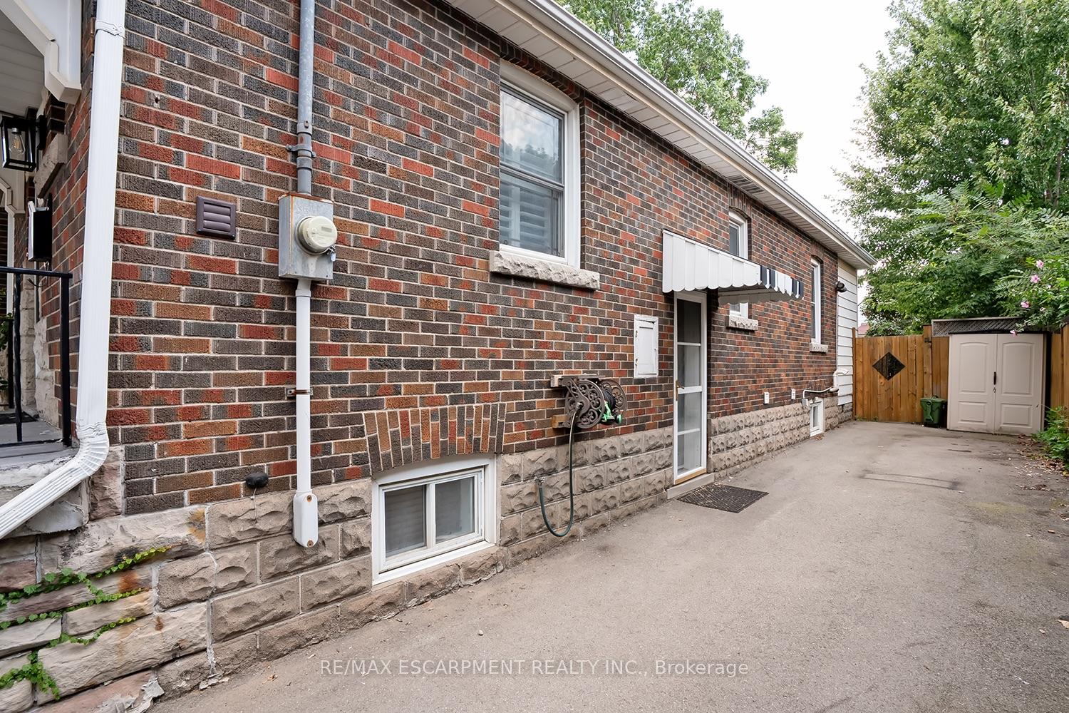 Photo 23 of 65 Kenilworth Avenue S, Hamilton, Bartonville — HOMEH