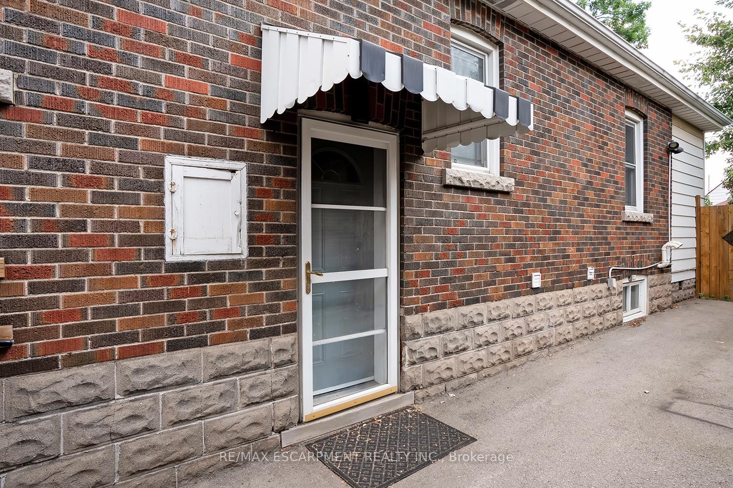 Photo 24 of 65 Kenilworth Avenue S, Hamilton, Bartonville — HOMEH