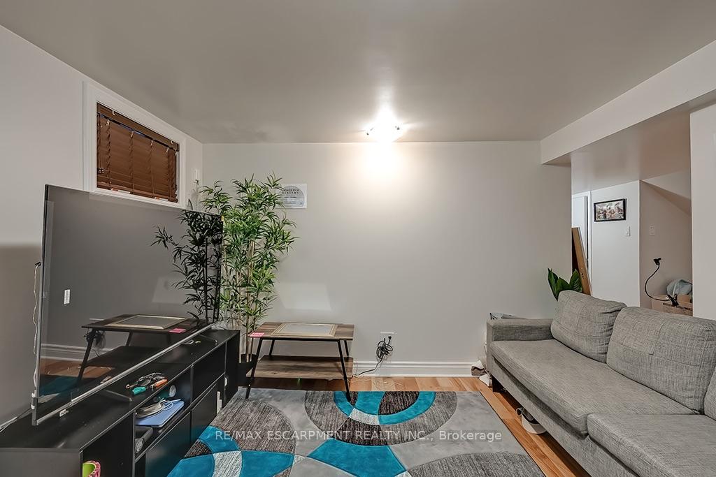 Photo 29 of 65 Kenilworth Avenue S, Hamilton, Bartonville — HOMEH